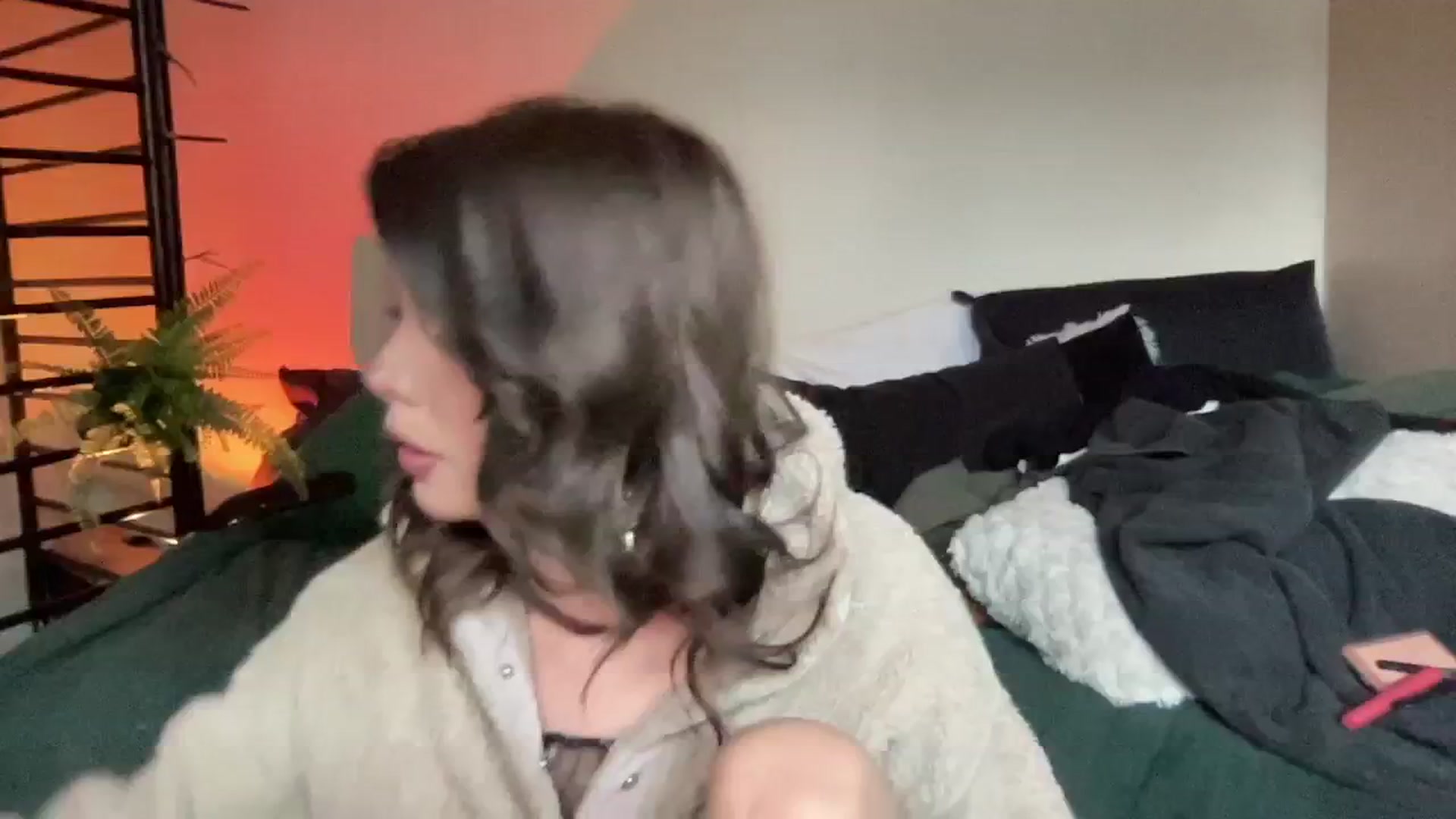 Gallery image thumbnail from RileyWoods's myfreecams stream on, 08/25/2024, 01:10 image 8 of 20
