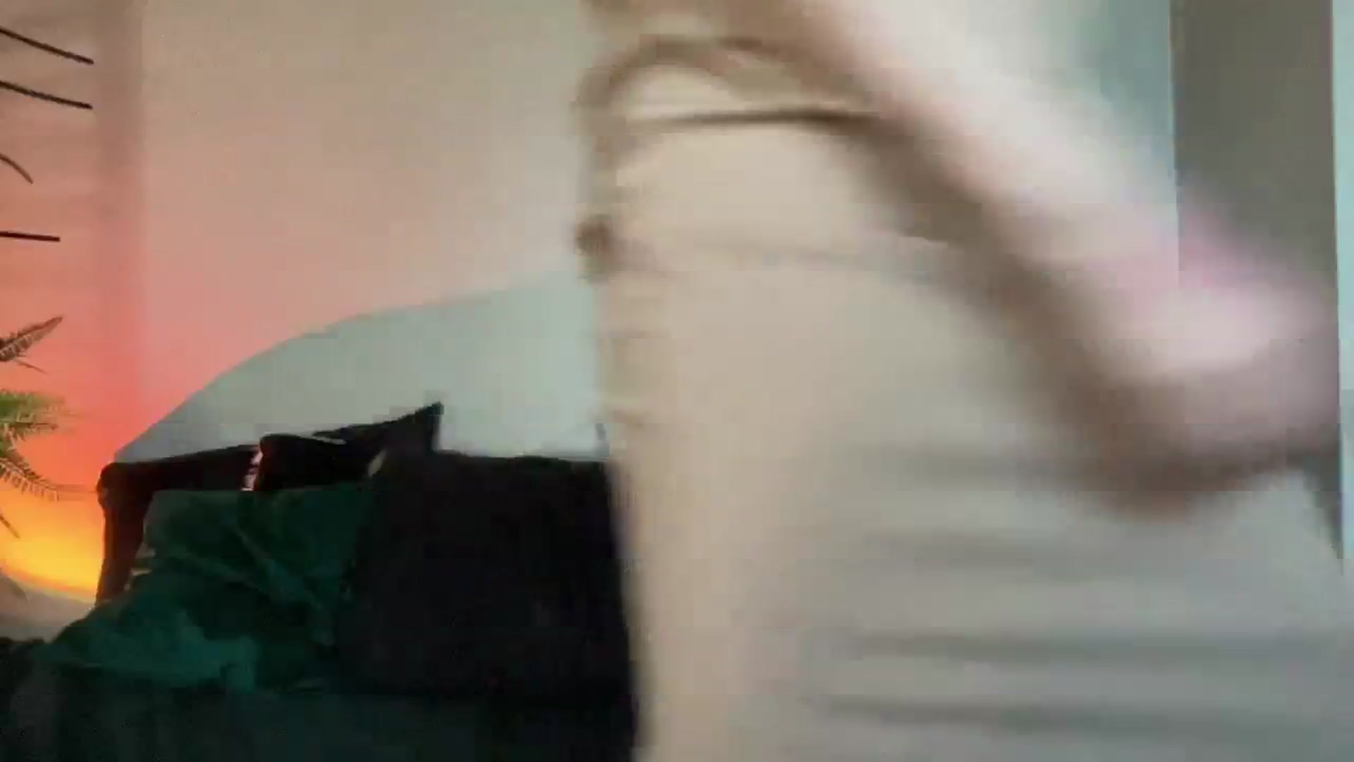 Gallery image thumbnail from RileyWoods's myfreecams stream on, 08/28/2024, 01:37 image 13 of 20