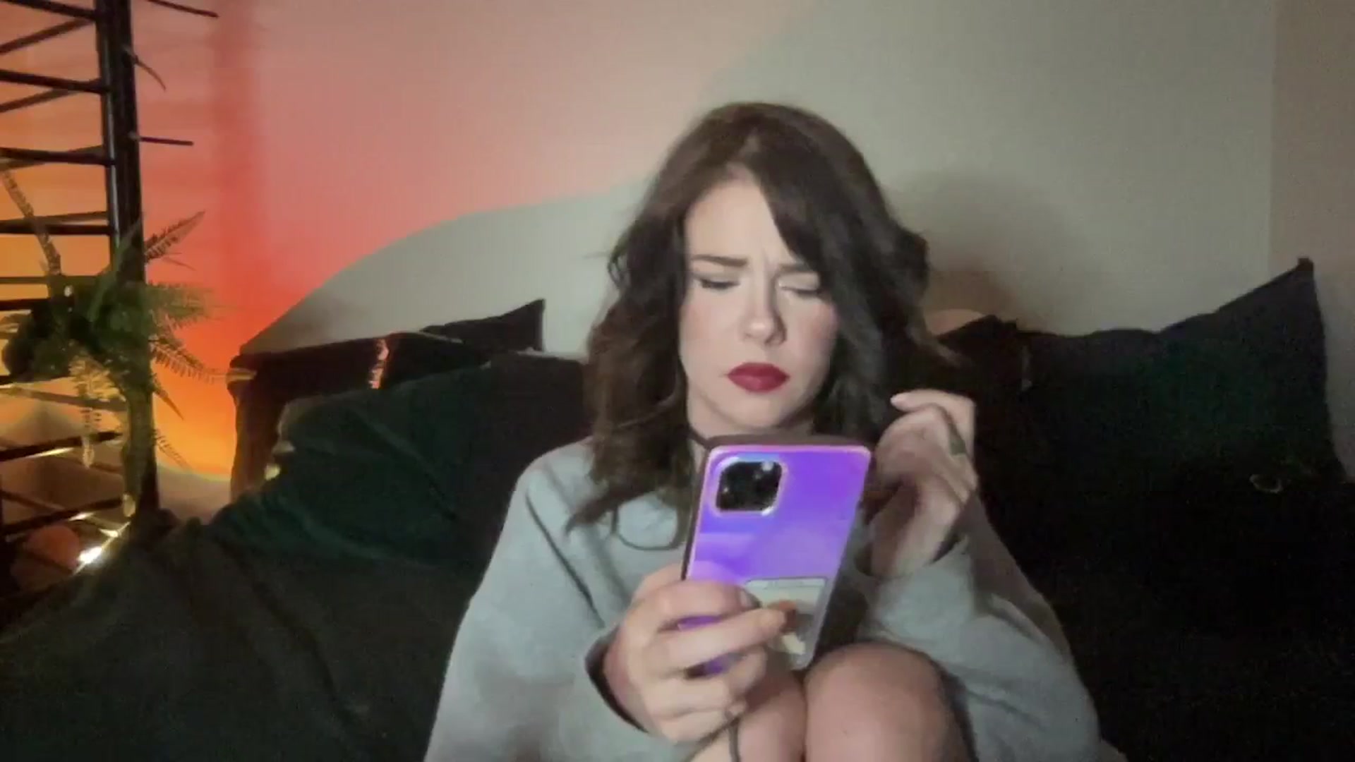 Gallery image thumbnail from RileyWoods's myfreecams stream on, 08/28/2024, 05:06 image 13 of 20