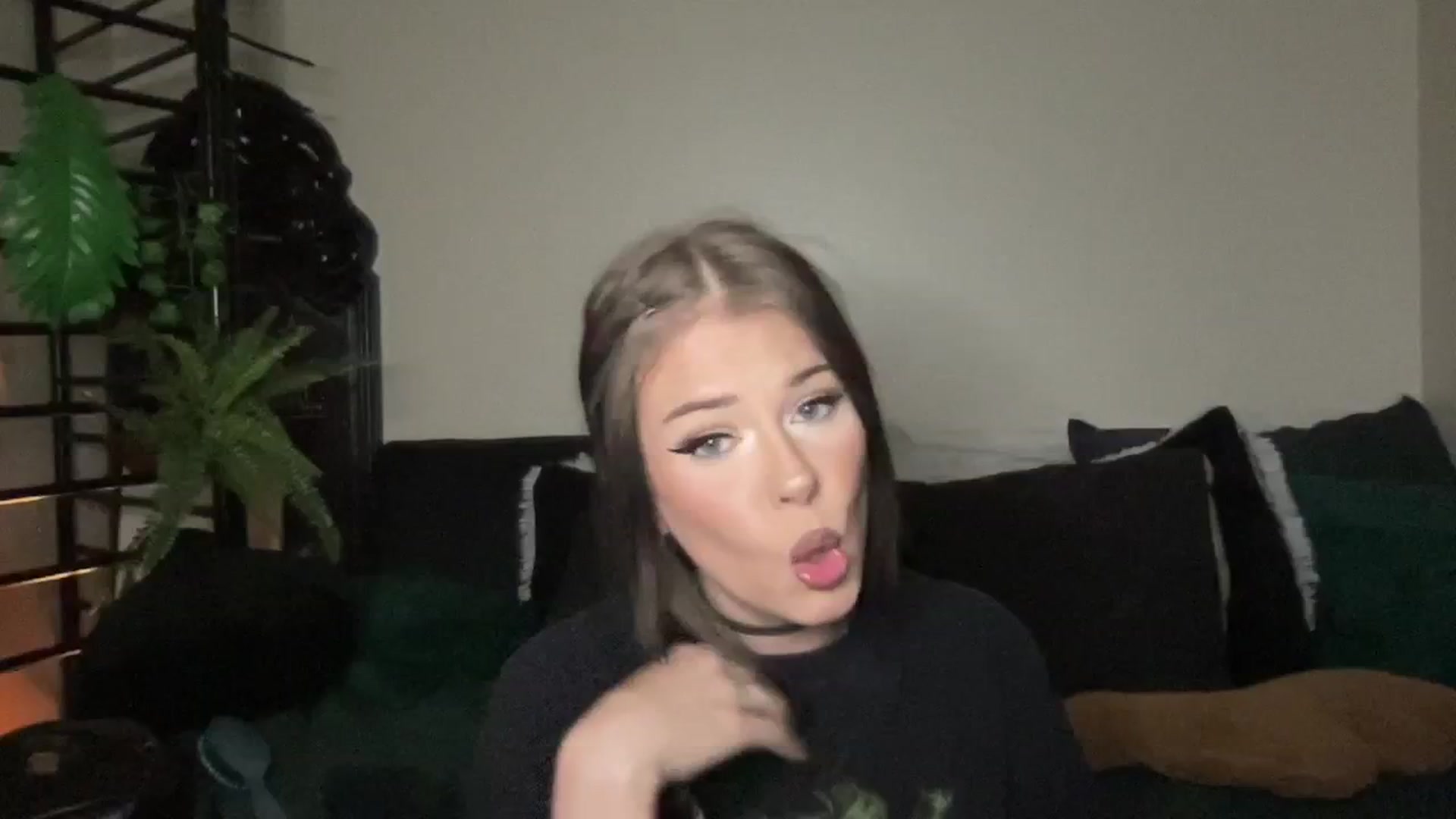 Gallery image thumbnail from RileyWoods's myfreecams stream on, 08/31/2024, 03:24 image 19 of 20