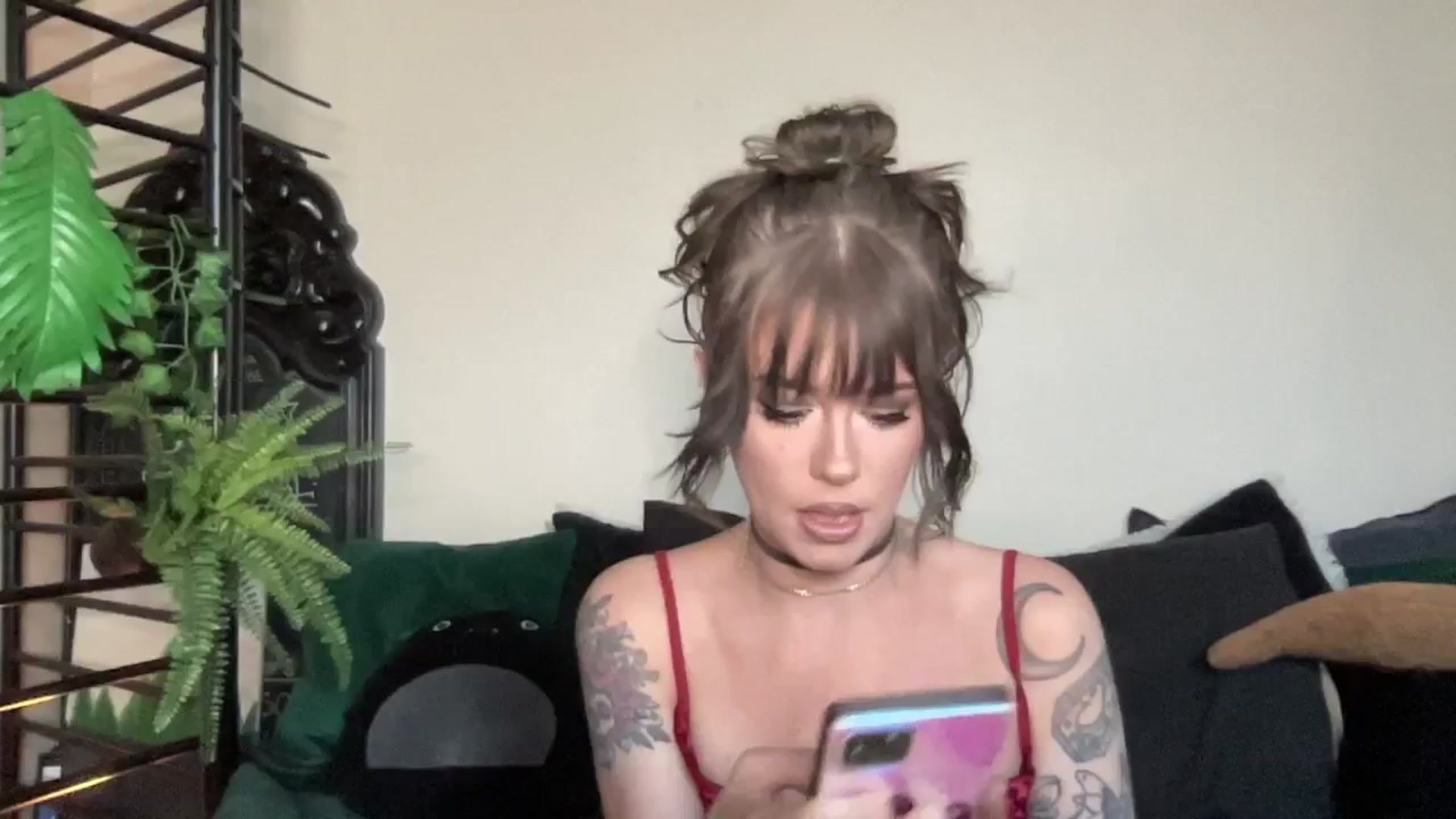 Gallery image thumbnail from RileyWoods's myfreecams stream on, 09/02/2024, 24:01 image 2 of 20