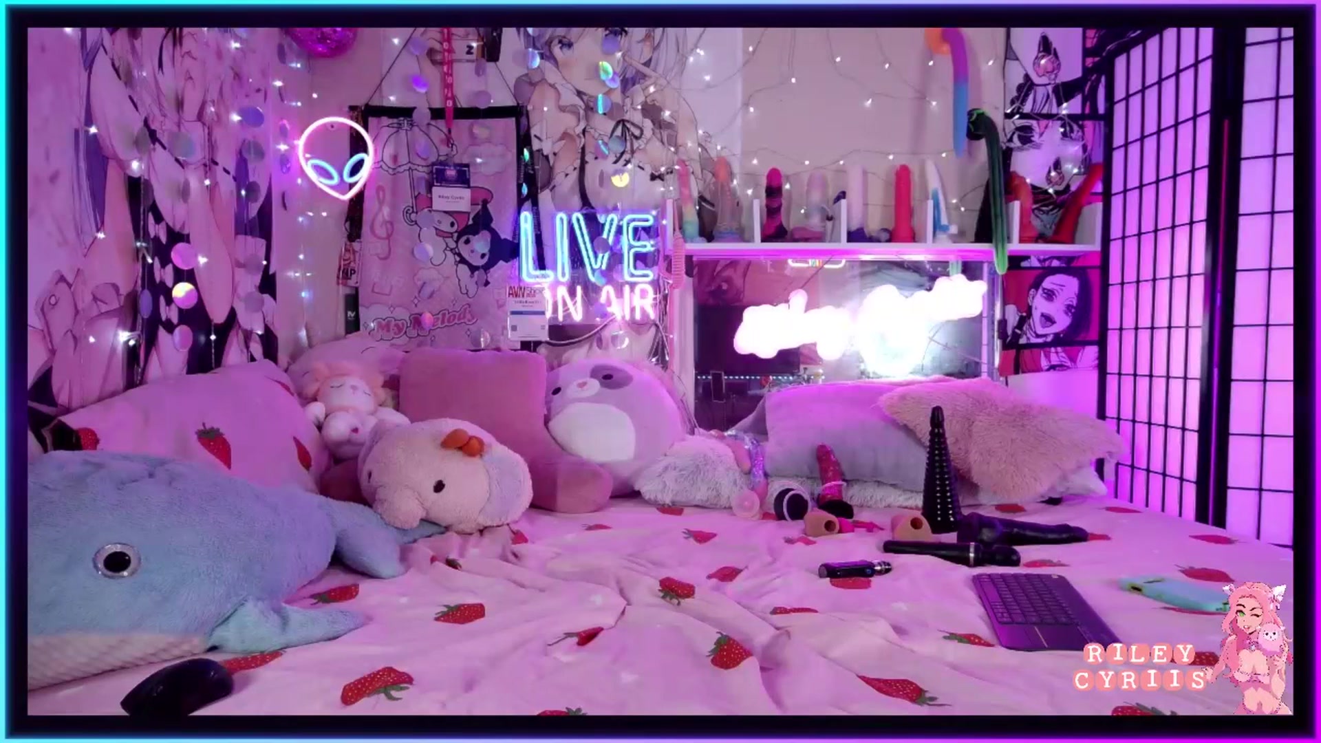 Gallery image thumbnail from Riley_Cyriis's myfreecams stream on, 07/18/2023, 01:05 image 2 of 20