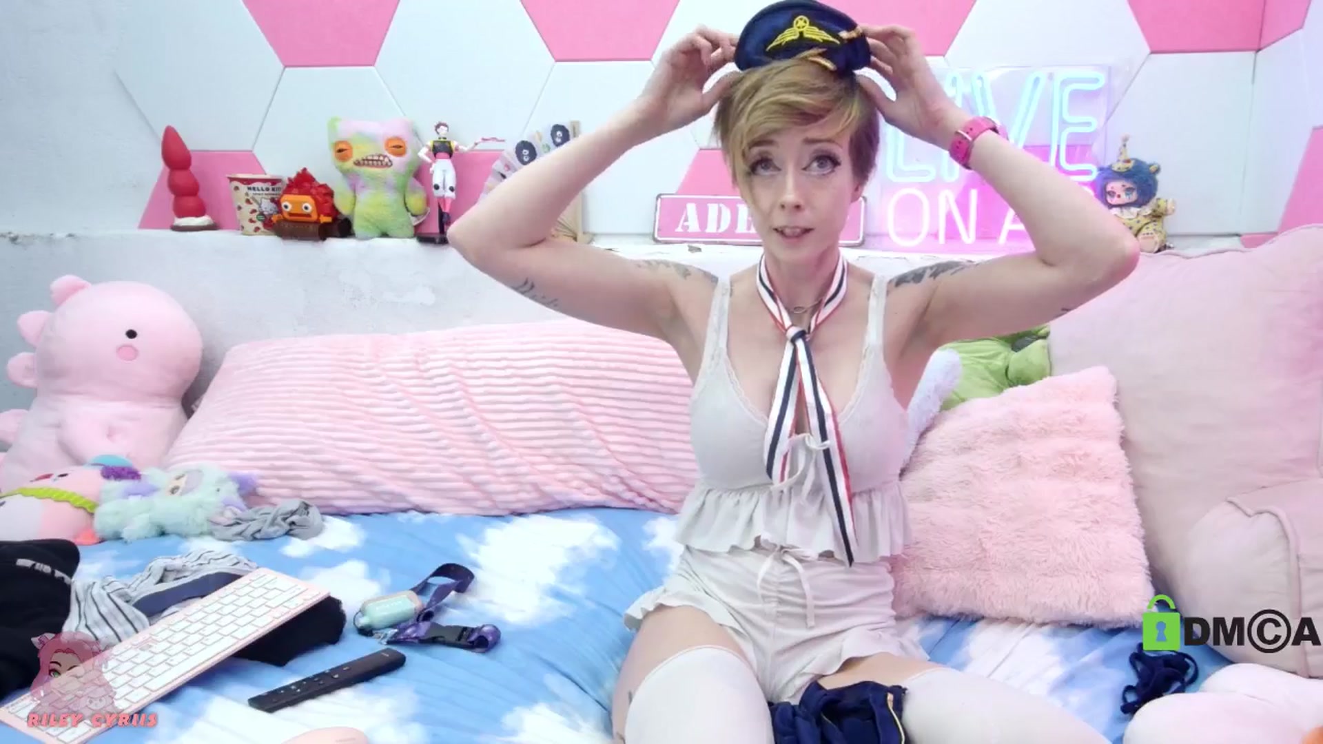 Gallery image thumbnail from Riley_Cyriis's myfreecams stream on, 03/20/2026, 02:01 image 8 of 20