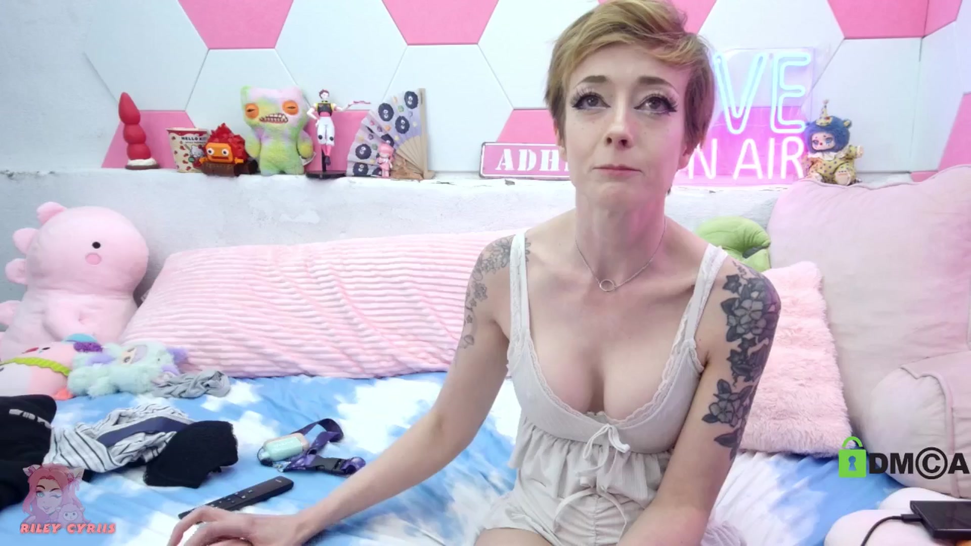 Gallery image thumbnail from Riley_Cyriis's myfreecams stream on, 03/20/2026, 02:01 image 3 of 20