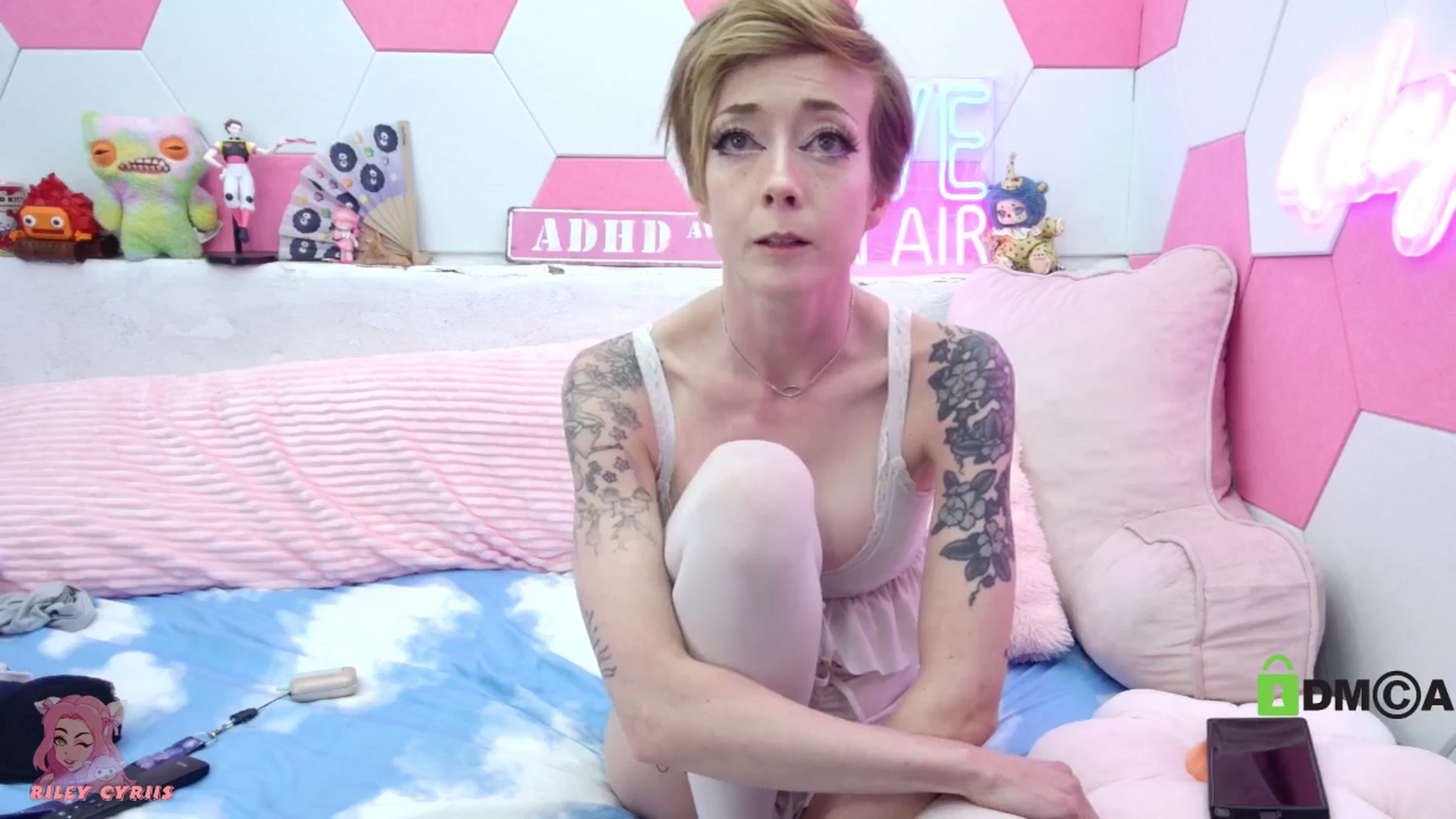 Gallery image thumbnail from Riley_Cyriis's myfreecams stream on, 03/20/2026, 02:01 image 13 of 20