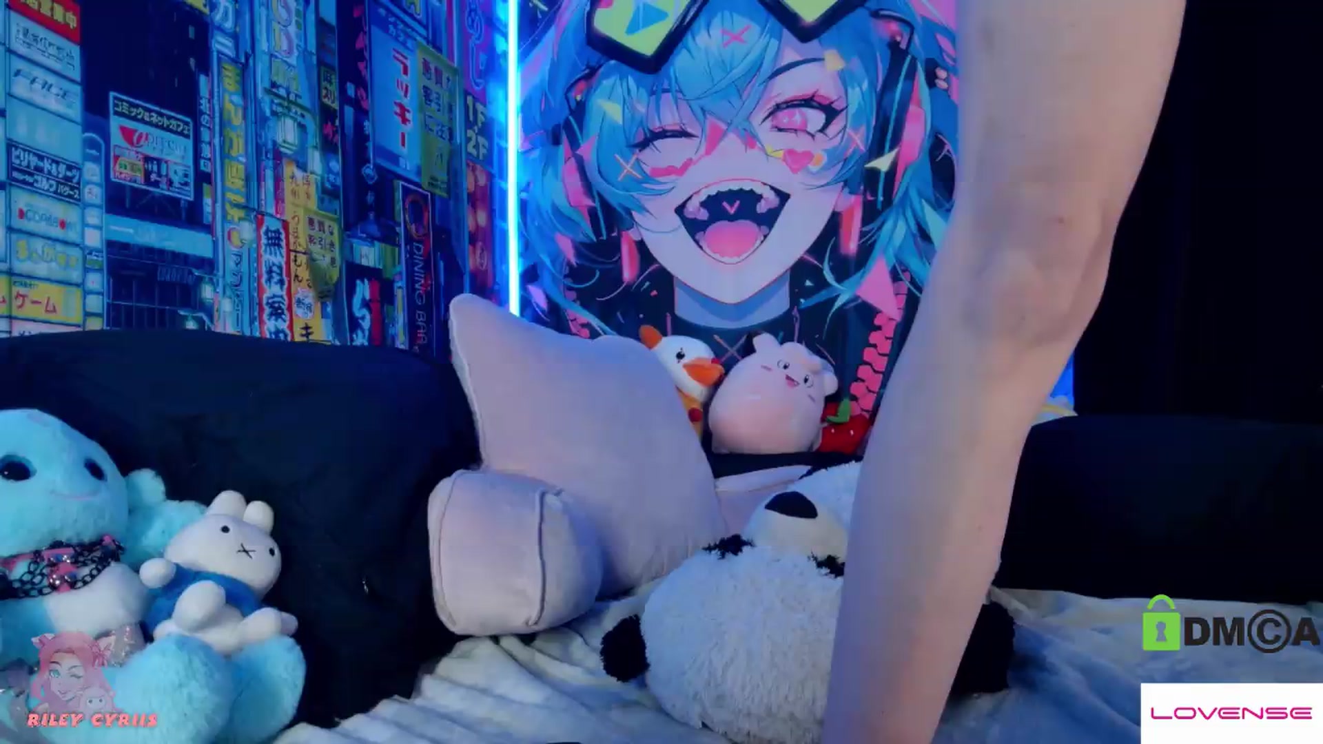 Gallery image thumbnail from Riley_Cyriis's myfreecams stream on, 05/25/2026, 23:19 image 4 of 20