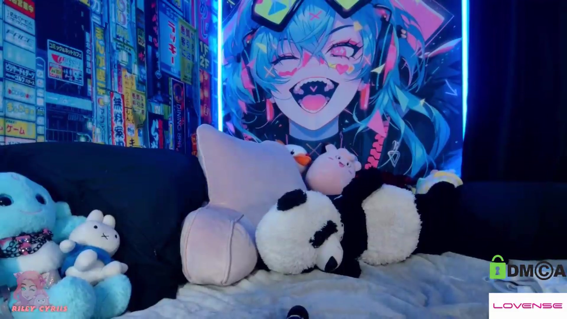 Gallery image thumbnail from Riley_Cyriis's myfreecams stream on, 05/25/2026, 23:19 image 9 of 20