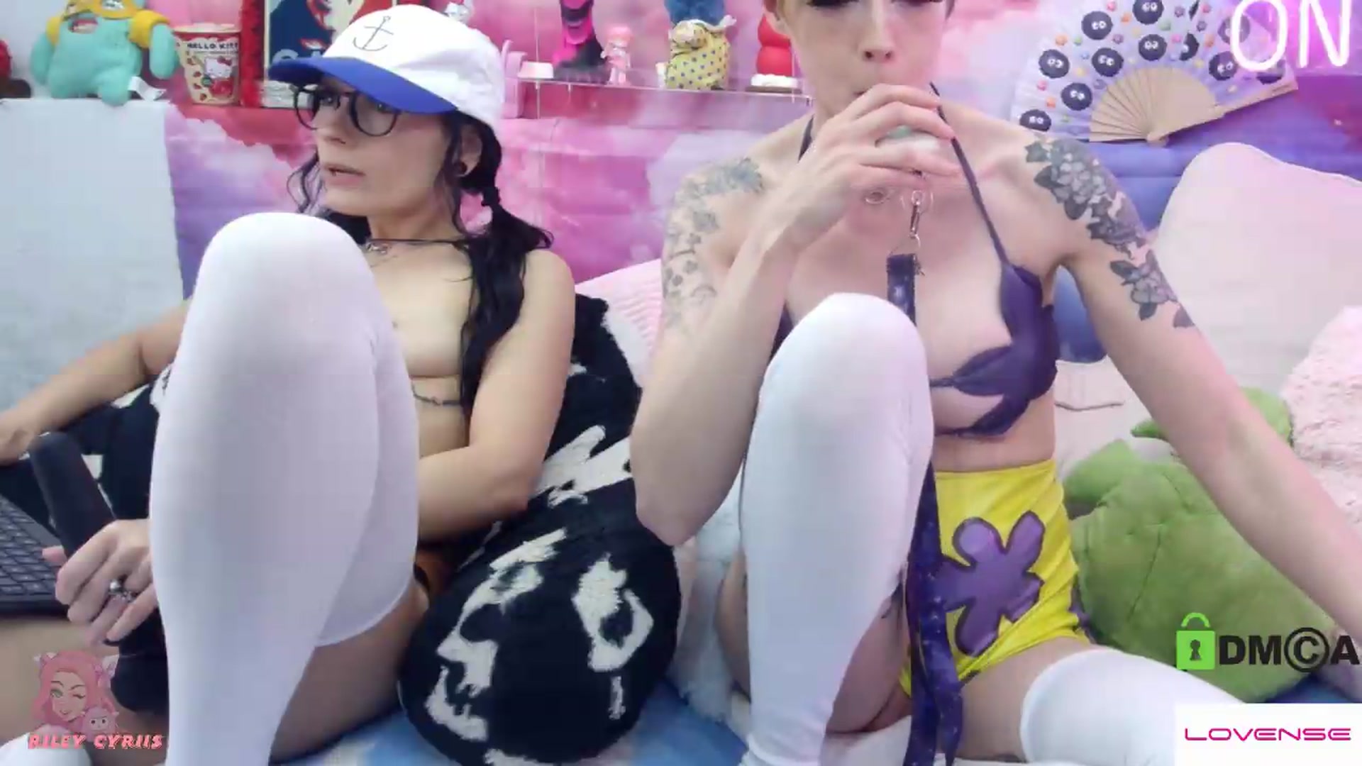 Gallery image thumbnail from Riley_Cyriis's myfreecams stream on, 06/02/2026, 24:01 image 7 of 20