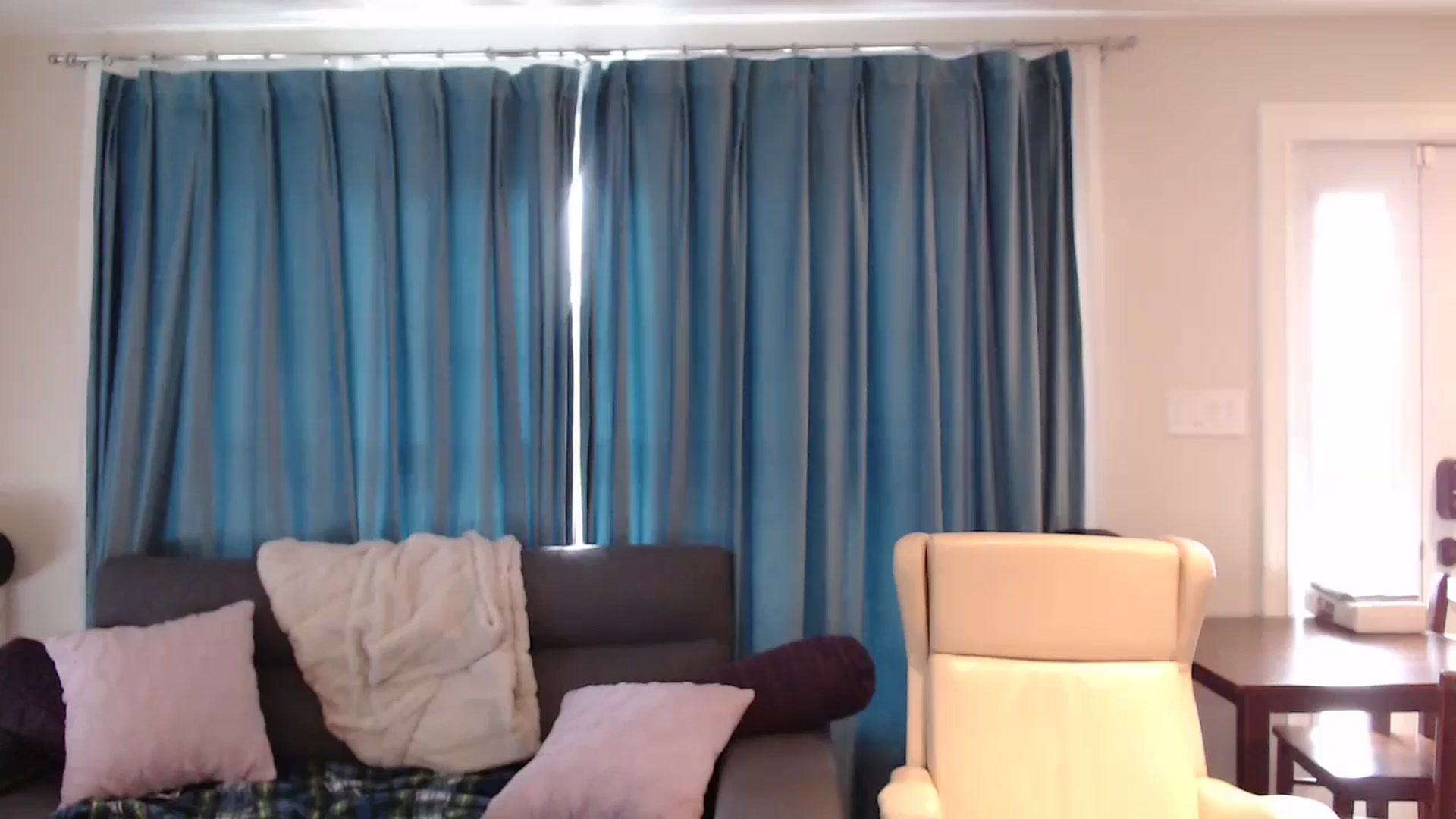 Gallery image thumbnail from Riley_Parks's myfreecams stream on, 08/25/2024, 18:37 image 13 of 20