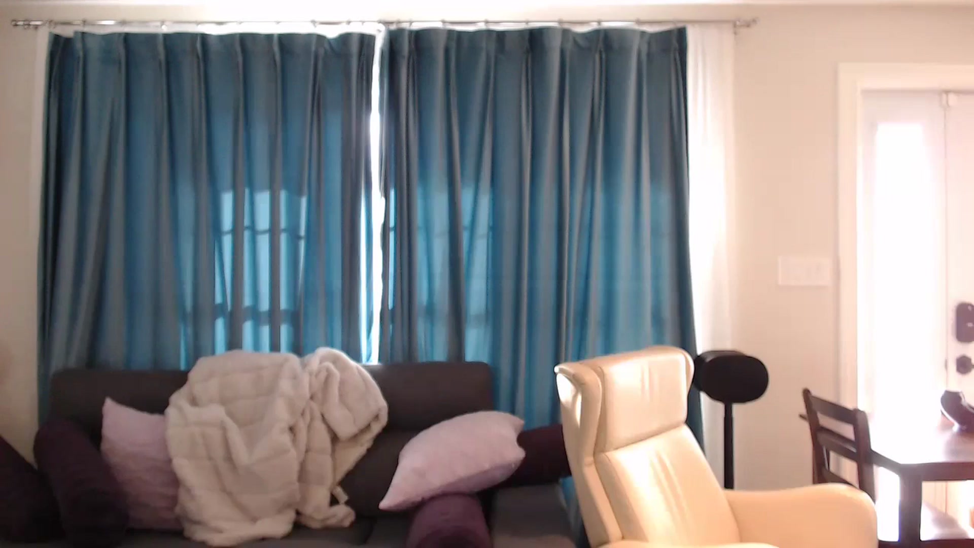 Gallery image thumbnail from Riley_Parks's myfreecams stream on, 10/07/2024, 19:07 image 15 of 20