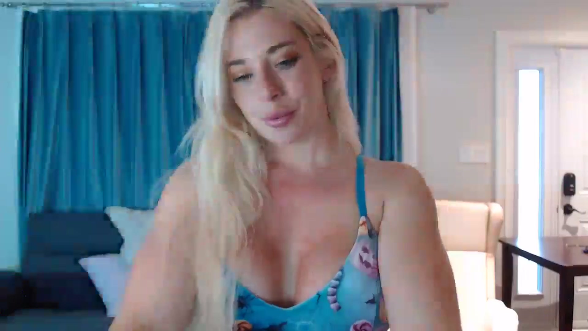 Gallery image thumbnail from Riley_Parks's myfreecams stream on, 10/14/2024, 14:33 image 4 of 20