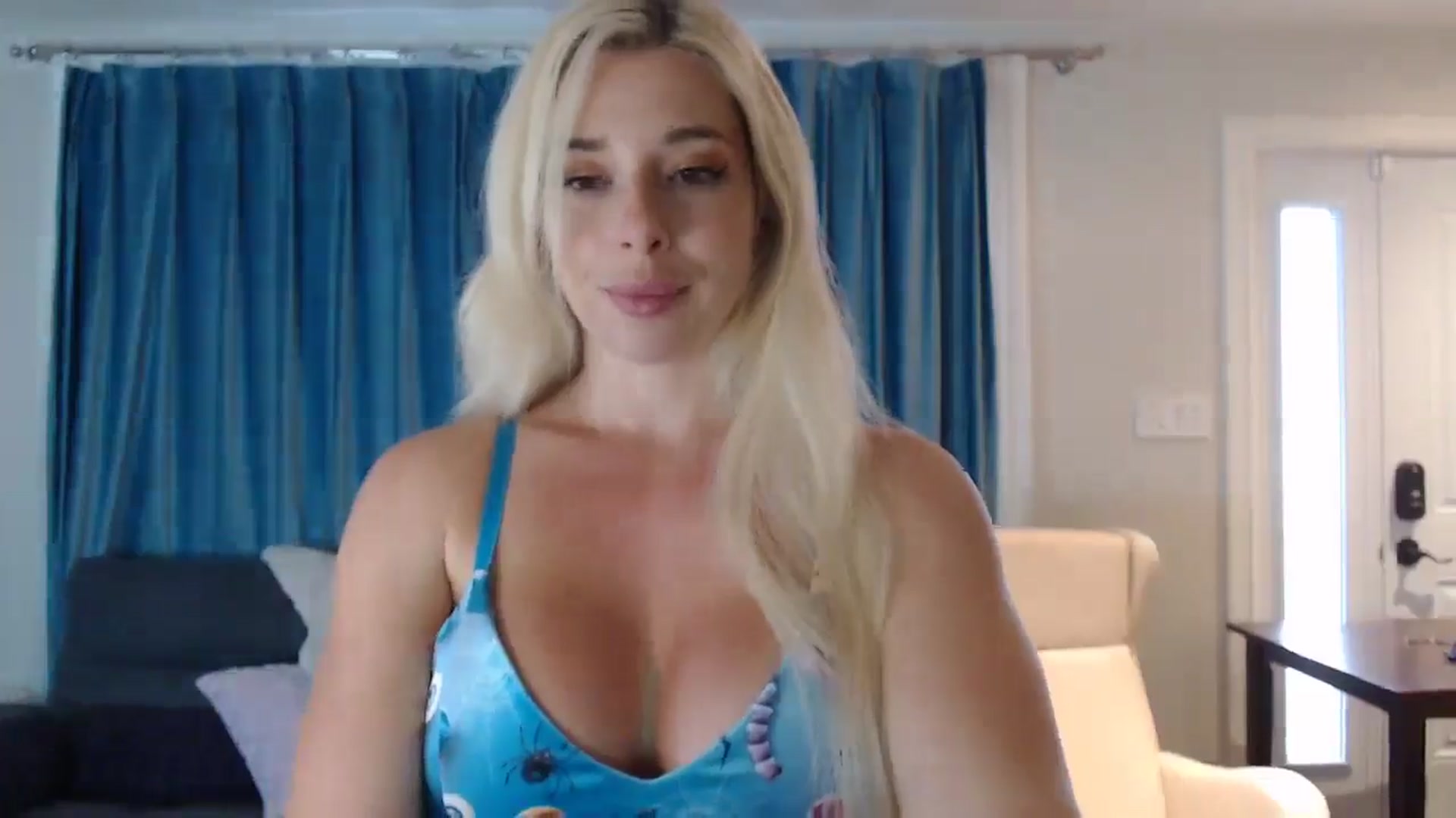 Gallery image thumbnail from Riley_Parks's myfreecams stream on, 10/14/2024, 15:00 image 5 of 20
