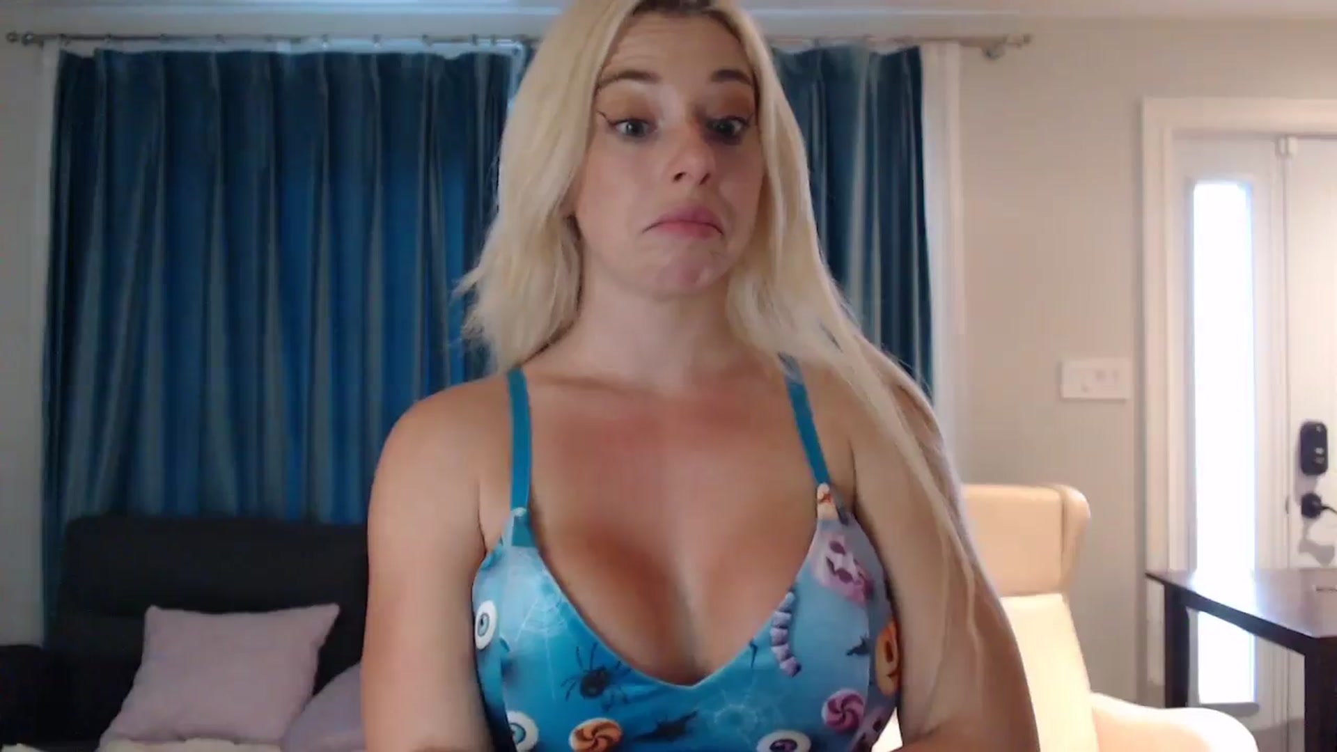 Gallery image thumbnail from Riley_Parks's myfreecams stream on, 10/14/2024, 18:57 image 7 of 20