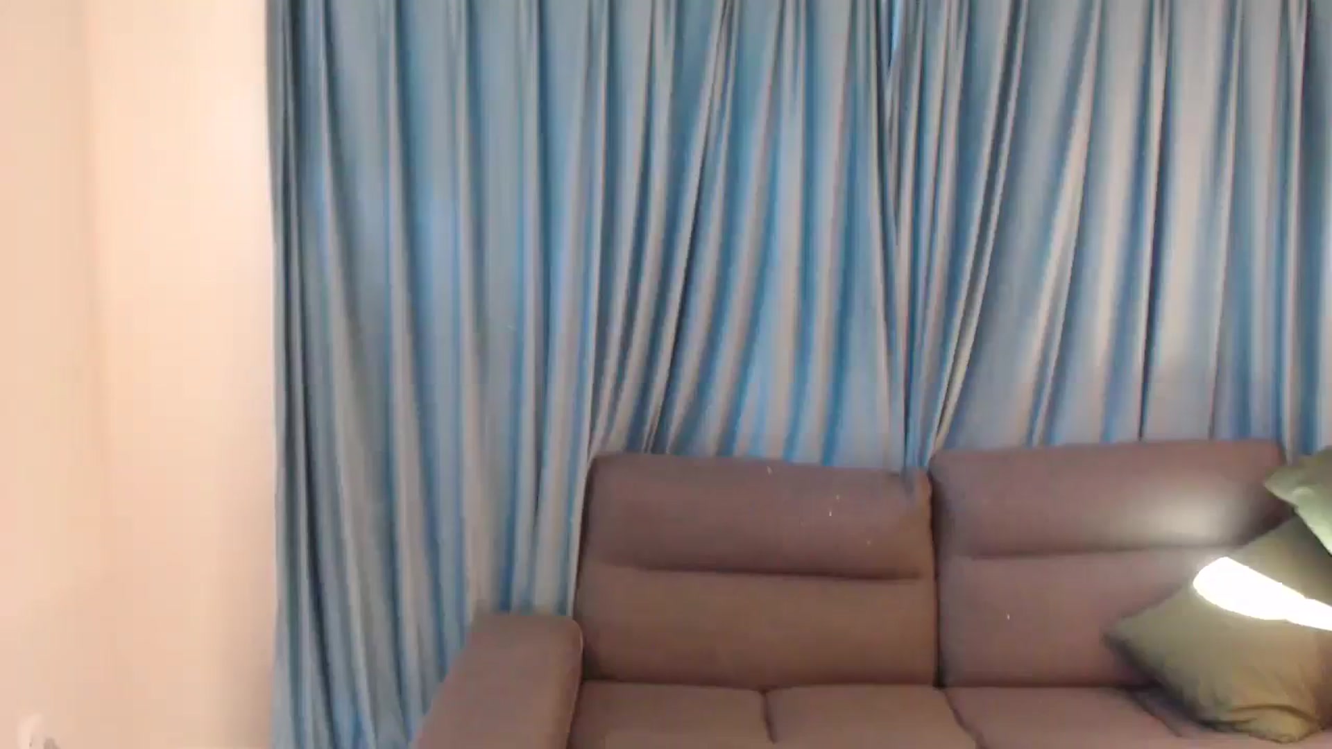 Gallery image thumbnail from Riley_Parks's myfreecams stream on, 11/13/2024, 15:25 image 16 of 20
