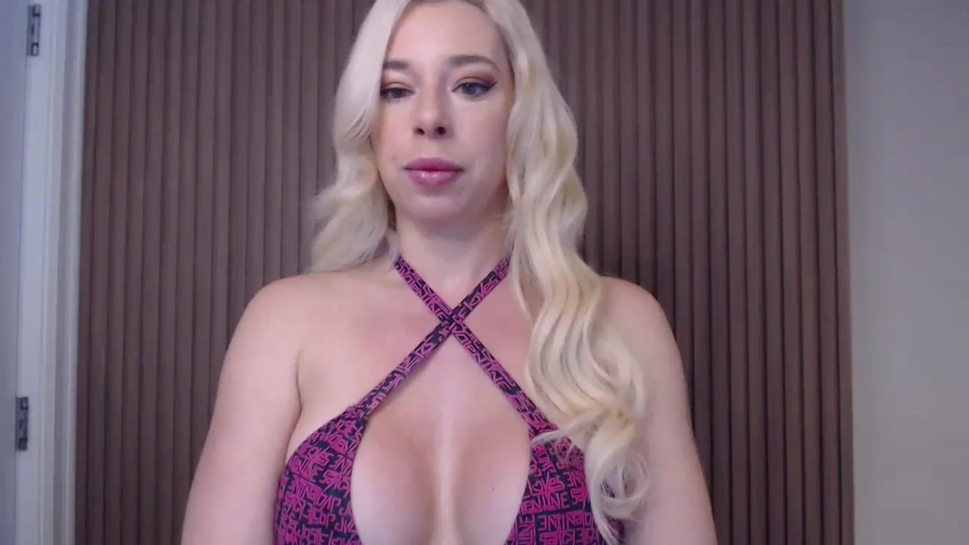 Gallery image thumbnail from Riley_Parks's myfreecams stream on, 01/09/2025, 12:31 image 5 of 20