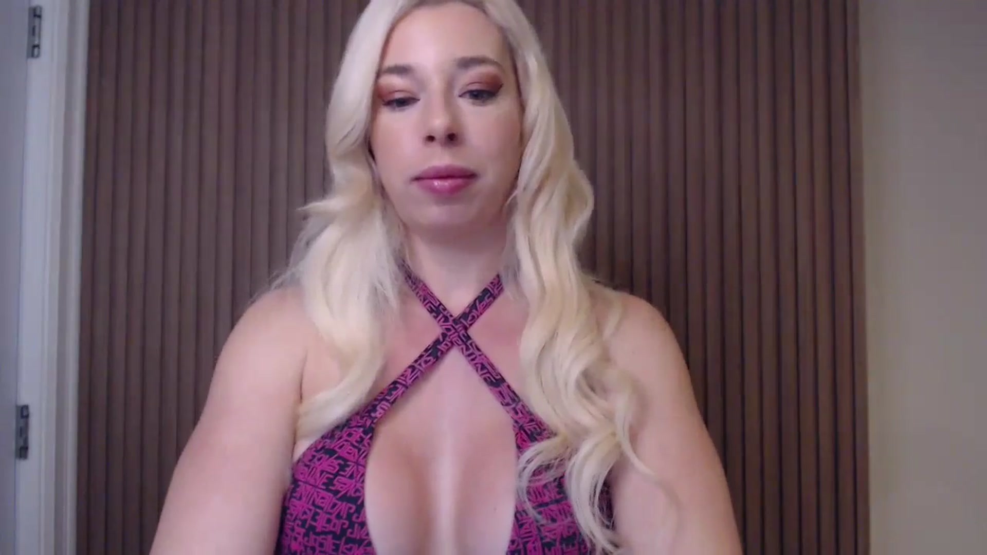 Gallery image thumbnail from Riley_Parks's myfreecams stream on, 01/09/2025, 12:31 image 3 of 20