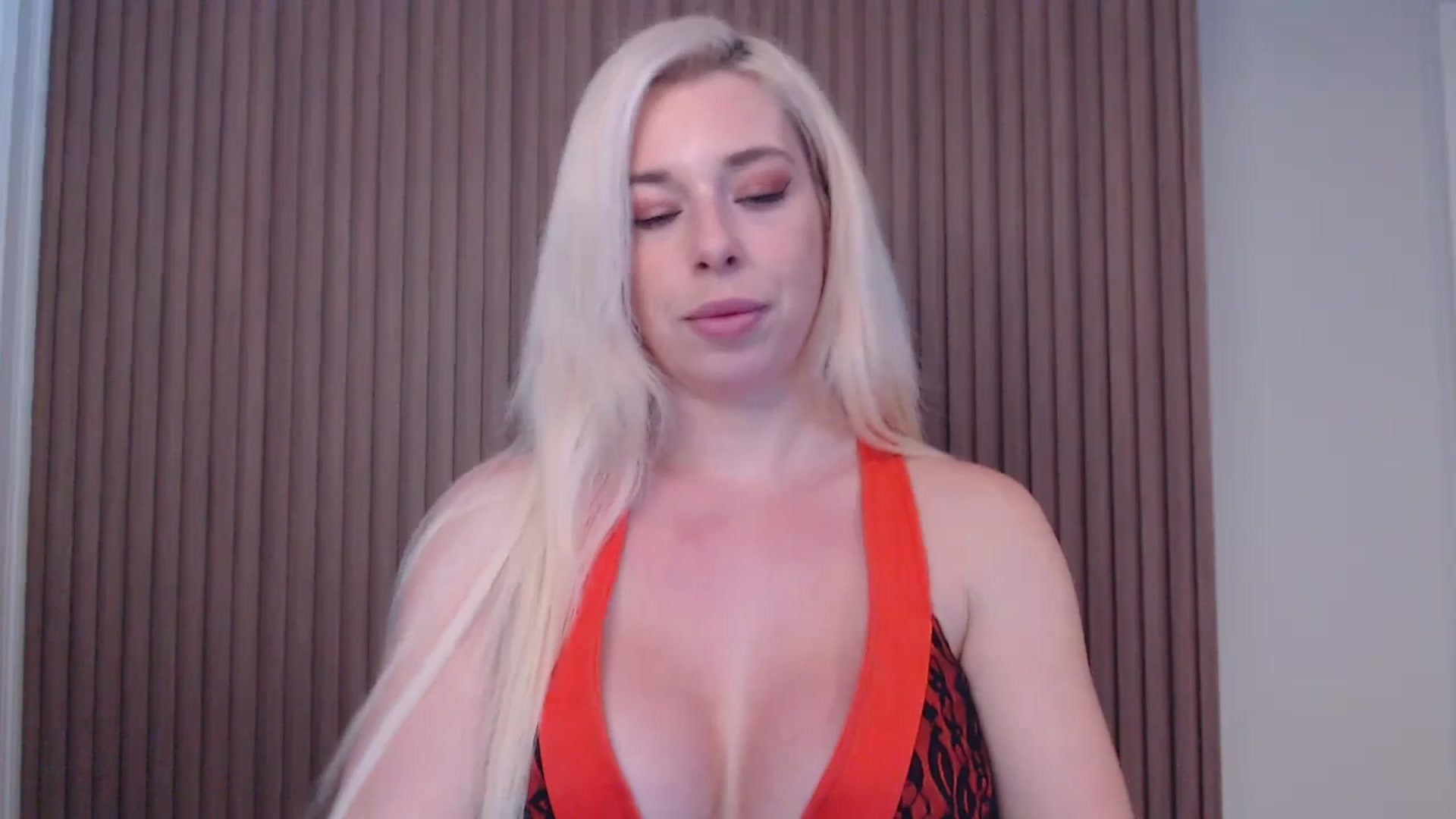 Gallery image thumbnail from Riley_Parks's myfreecams stream on, 01/11/2025, 12:35 image 9 of 20