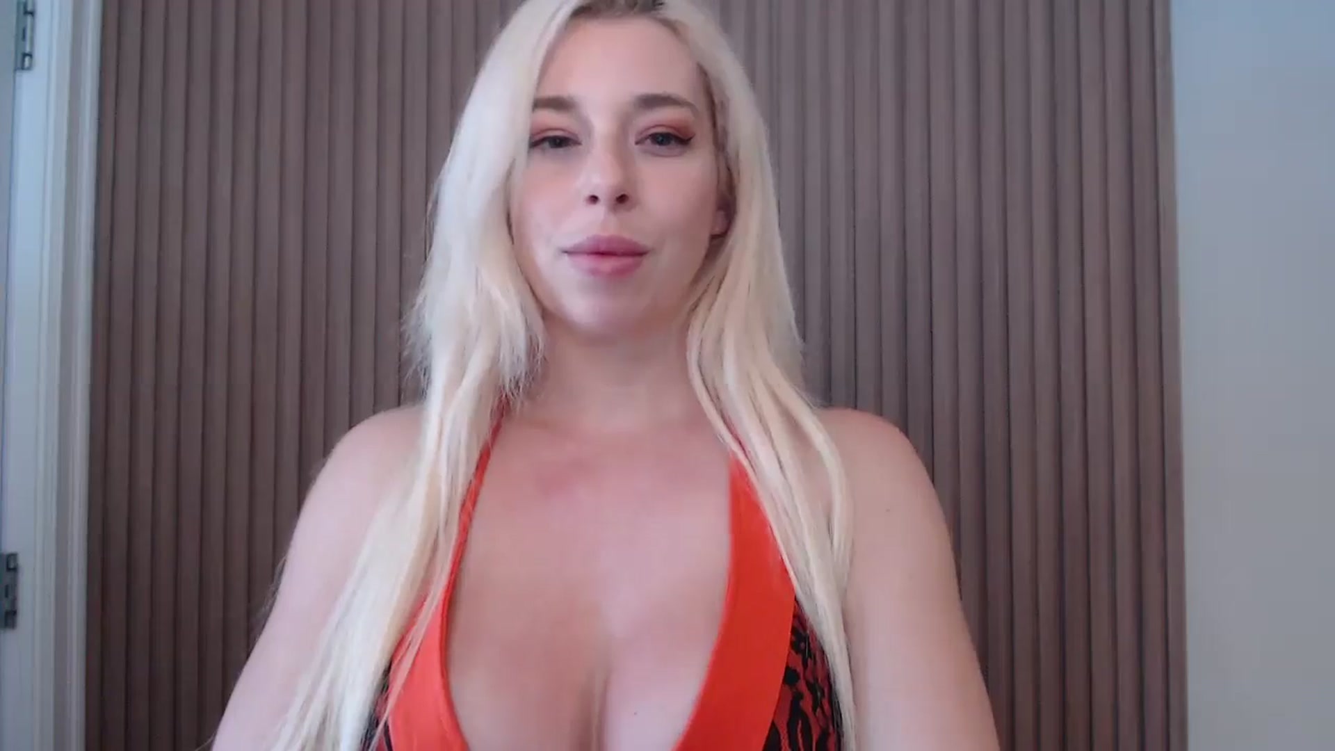 Gallery image thumbnail from Riley_Parks's myfreecams stream on, 01/11/2025, 20:33 image 17 of 20