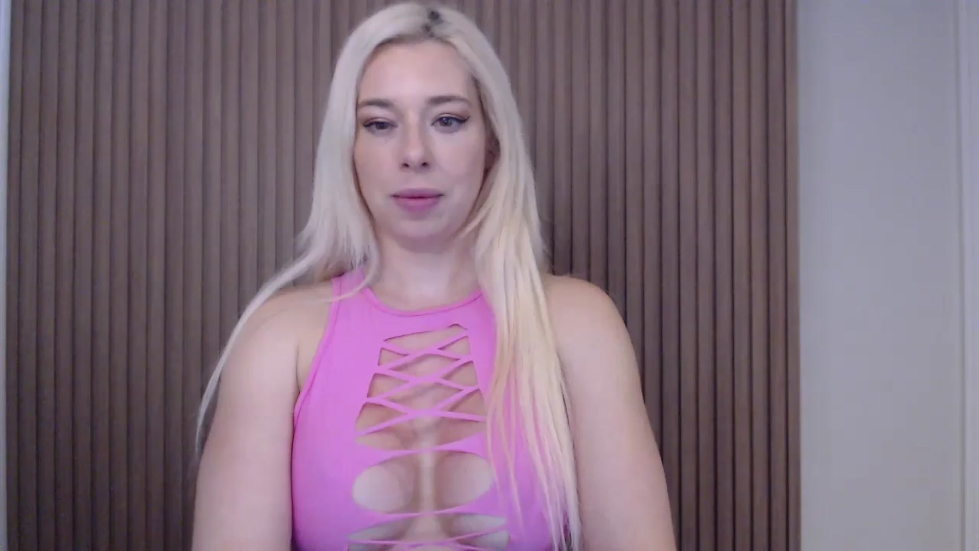 Gallery image thumbnail from Riley_Parks's myfreecams stream on, 01/12/2025, 12:35 image 7 of 20