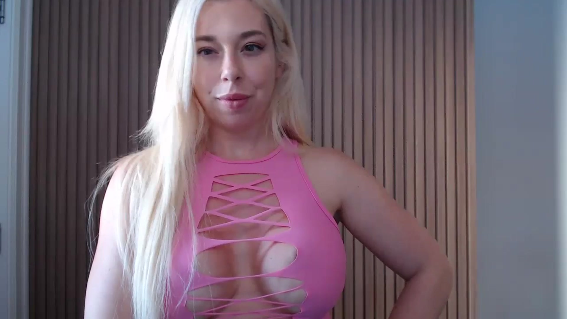 Gallery image thumbnail from Riley_Parks's myfreecams stream on, 01/12/2025, 20:46 image 11 of 20