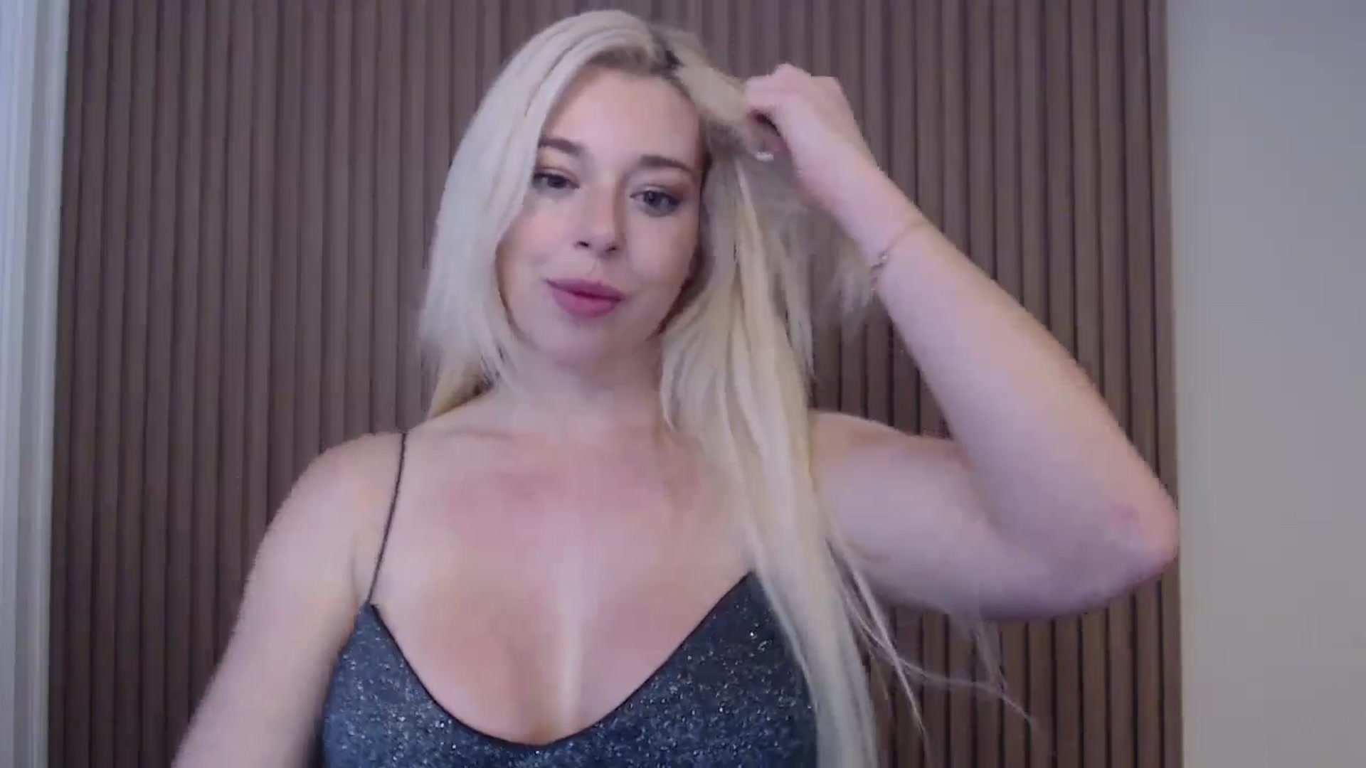 Gallery image thumbnail from Riley_Parks's myfreecams stream on, 01/15/2025, 12:33 image 18 of 20