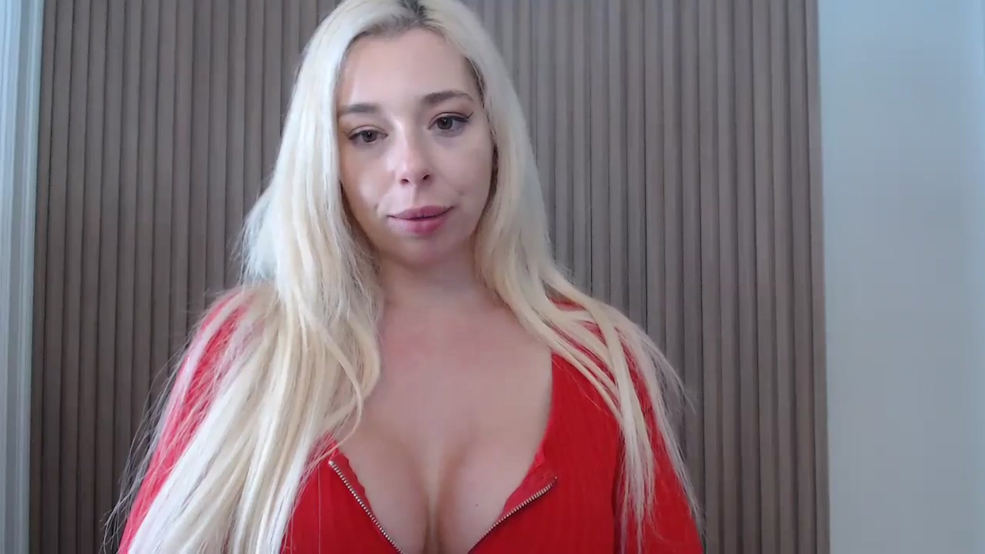 Gallery image thumbnail from Riley_Parks's myfreecams stream on, 01/15/2025, 20:04 image 11 of 20