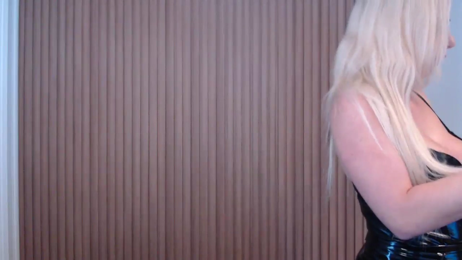 Gallery image thumbnail from Riley_Parks's myfreecams stream on, 01/16/2025, 13:40 image 2 of 20