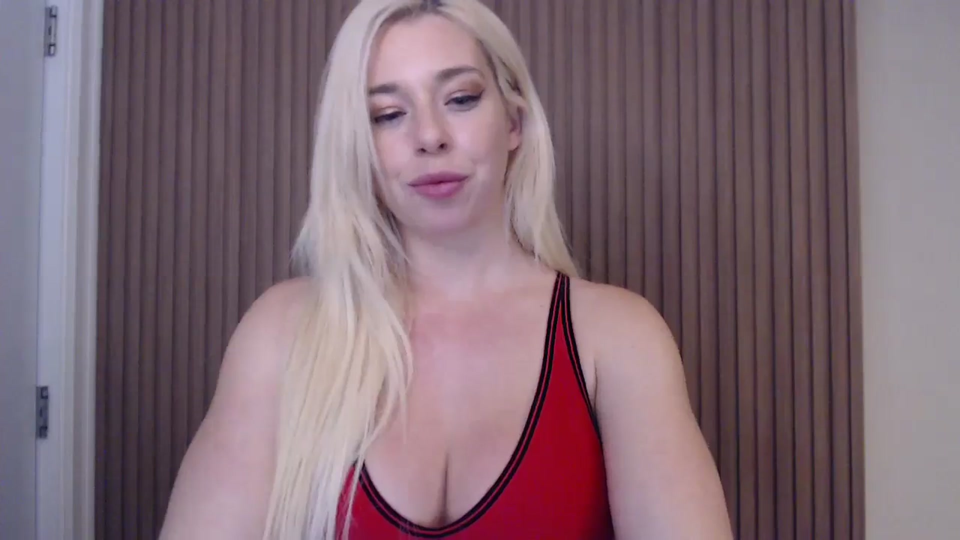 Gallery image thumbnail from Riley_Parks's myfreecams stream on, 01/16/2025, 22:39 image 17 of 20