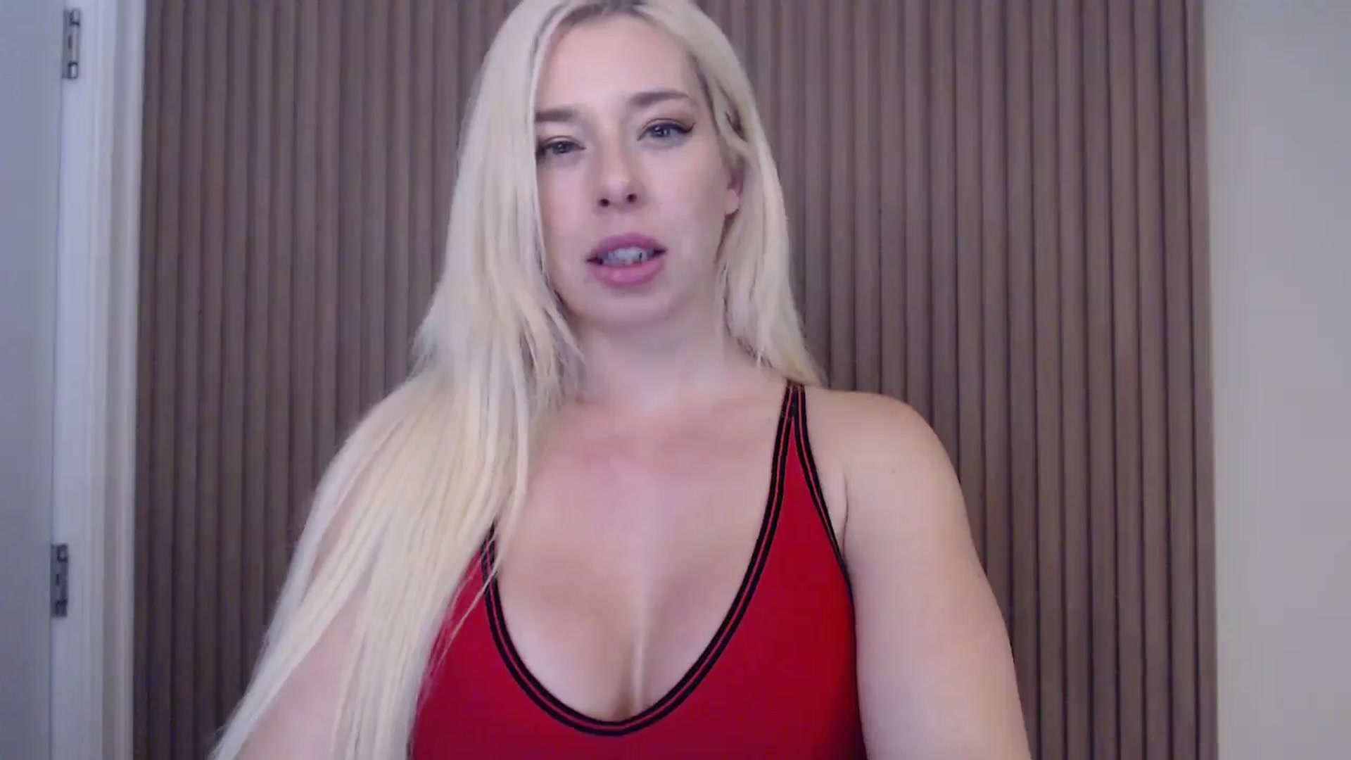 Gallery image thumbnail from Riley_Parks's myfreecams stream on, 01/16/2025, 22:39 image 18 of 20