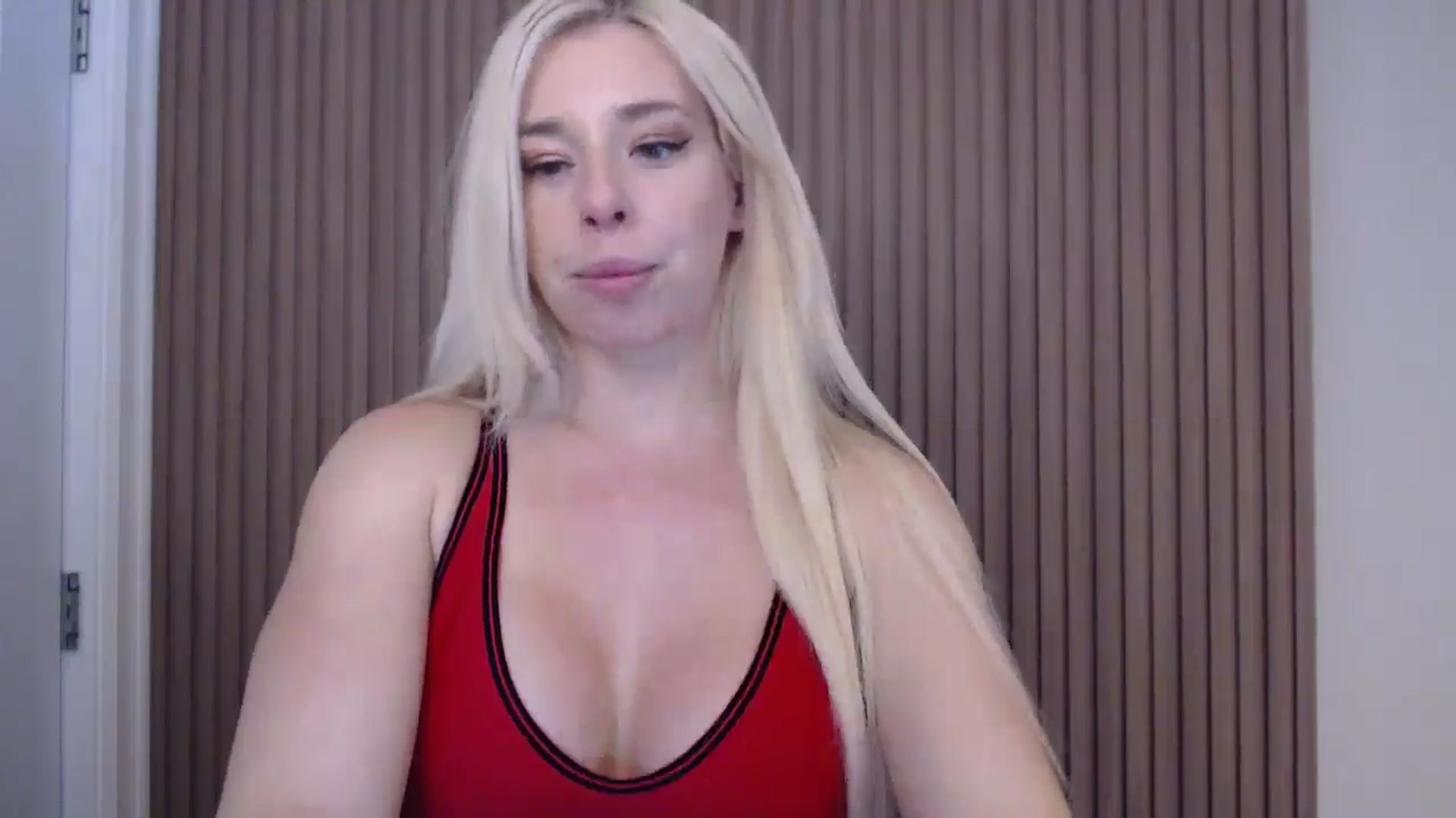 Gallery image thumbnail from Riley_Parks's myfreecams stream on, 01/16/2025, 23:44 image 5 of 20