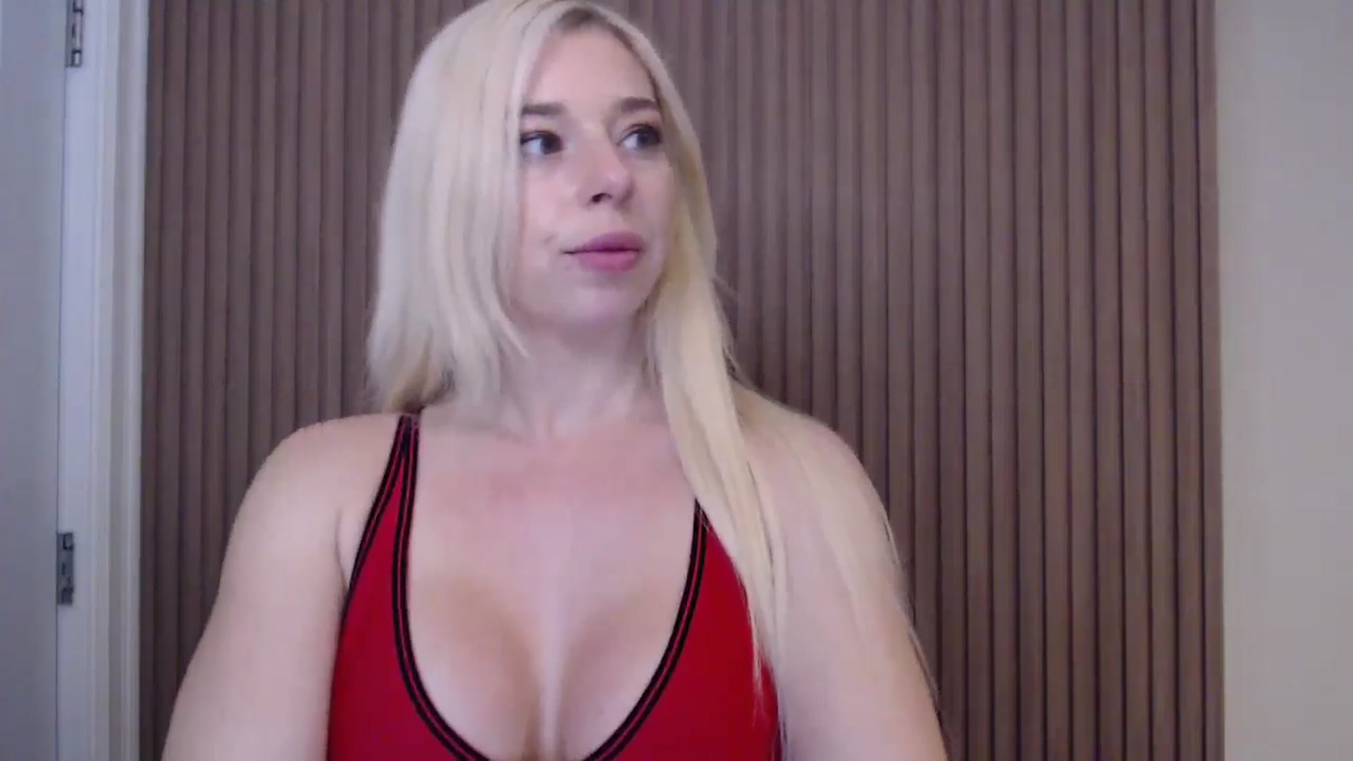Gallery image thumbnail from Riley_Parks's myfreecams stream on, 01/16/2025, 23:44 image 3 of 20