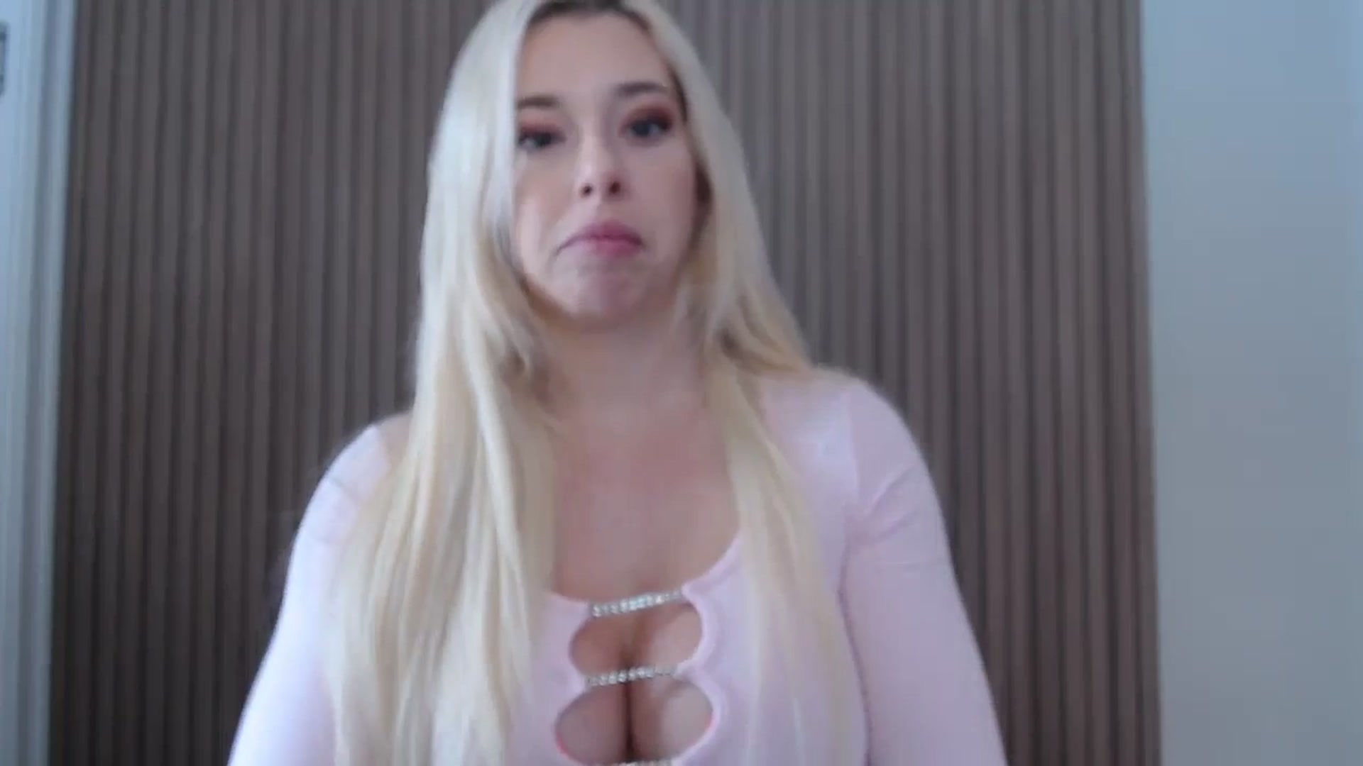Gallery image thumbnail from Riley_Parks's myfreecams stream on, 01/19/2025, 15:10 image 16 of 20