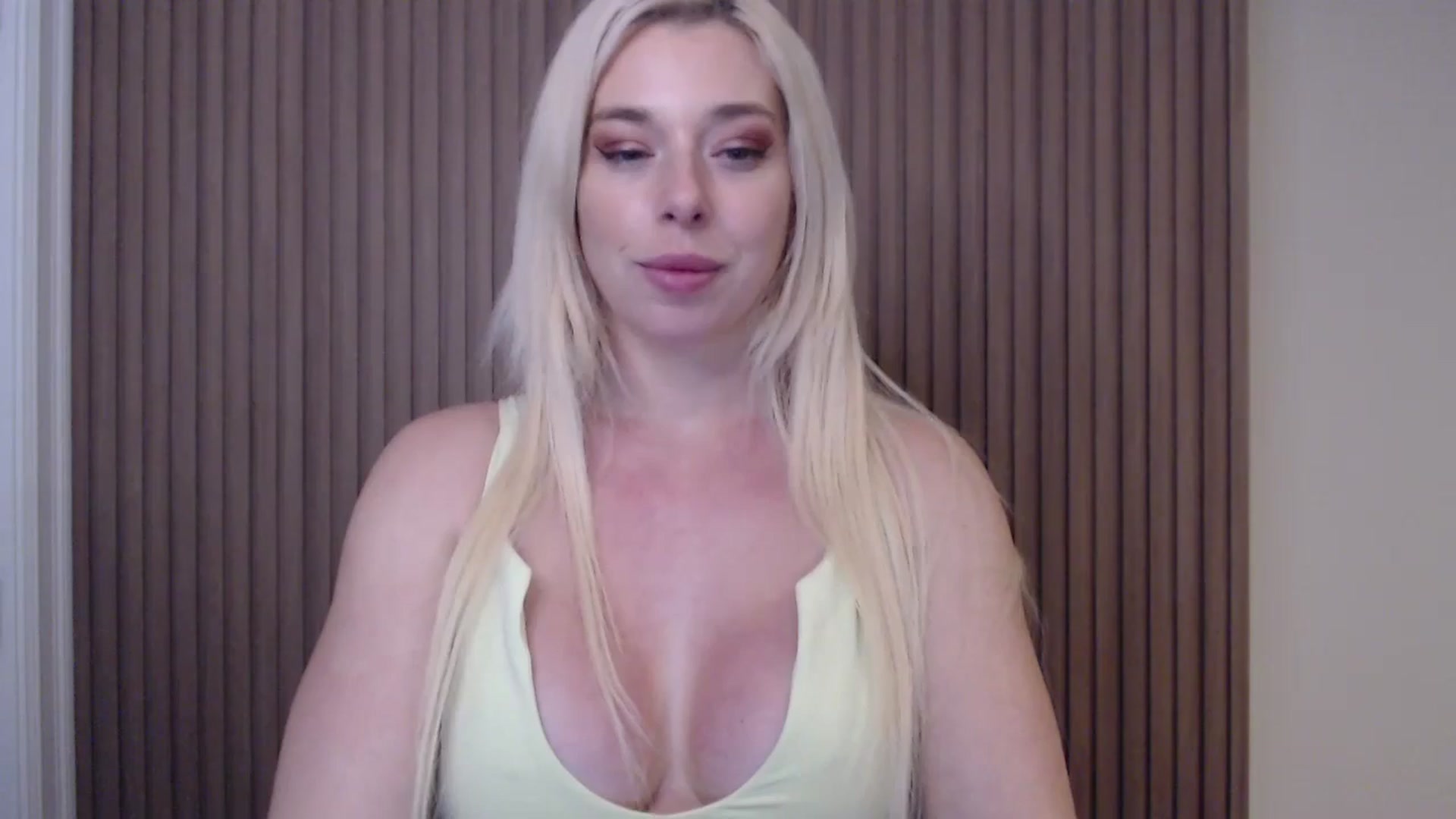 Gallery image thumbnail from Riley_Parks's myfreecams stream on, 01/19/2025, 22:44 image 2 of 20