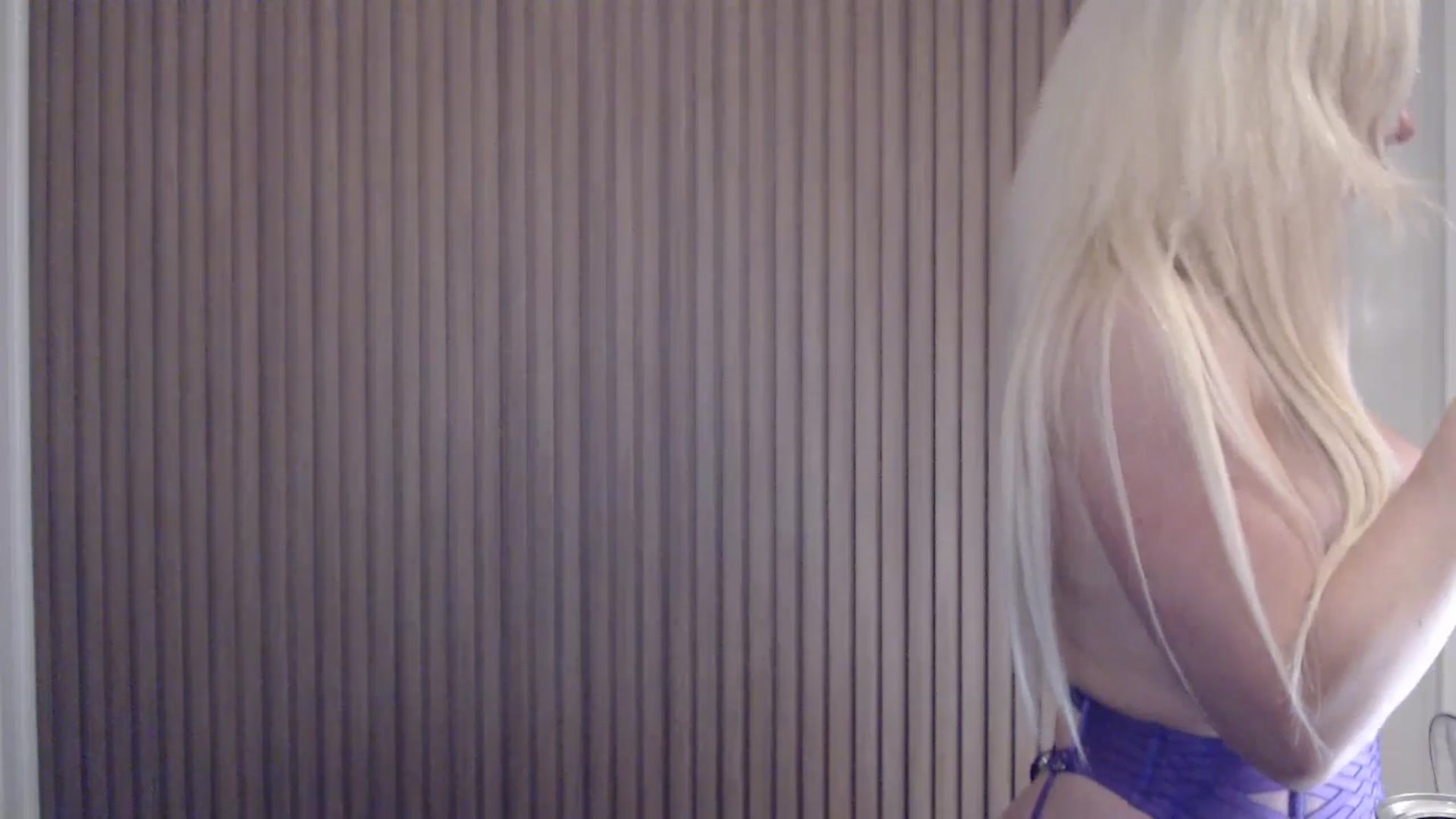 Gallery image thumbnail from Riley_Parks's myfreecams stream on, 01/21/2025, 02:28 image 20 of 20