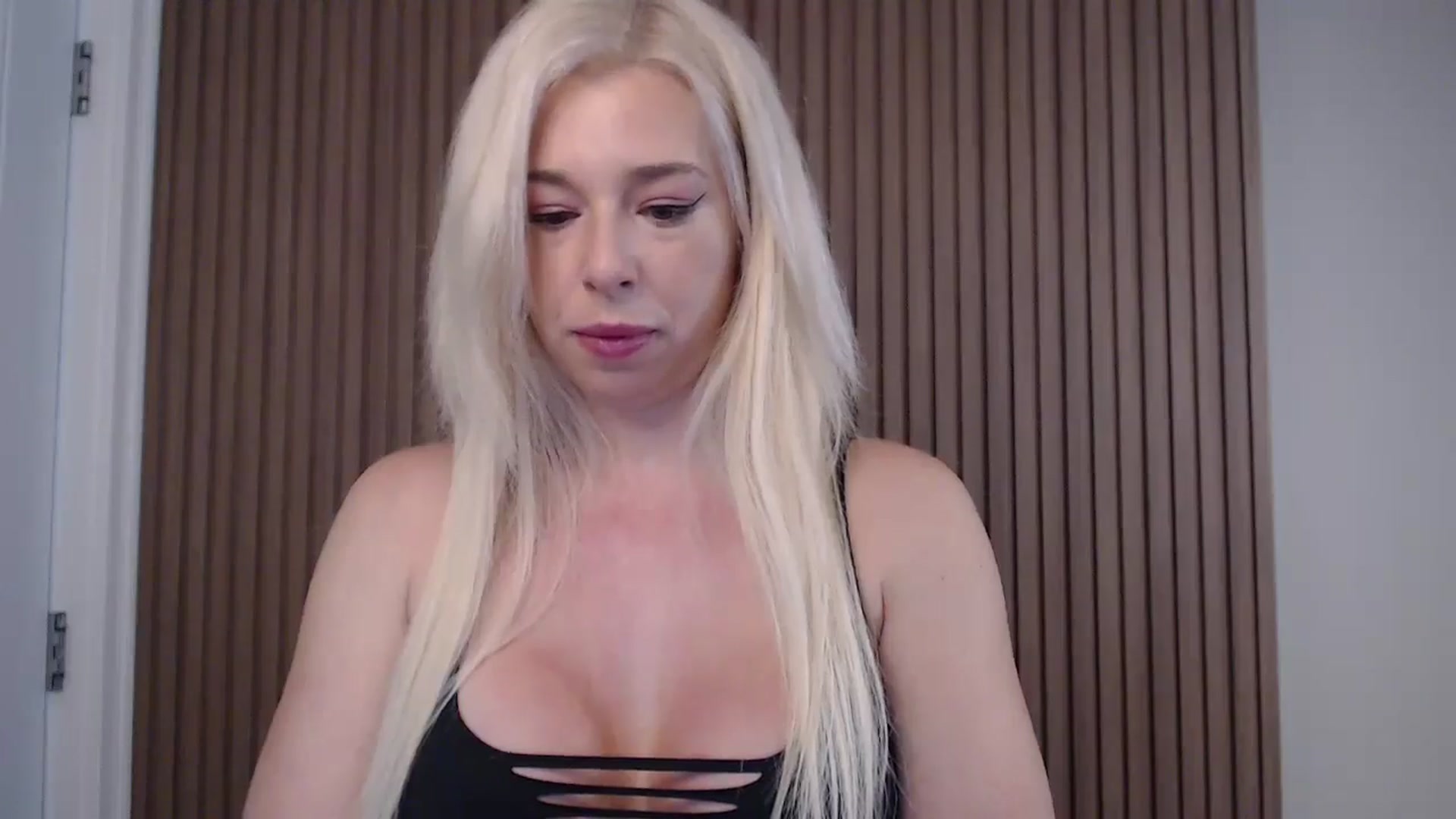 Gallery image thumbnail from Riley_Parks's myfreecams stream on, 02/01/2025, 10:47 image 10 of 20