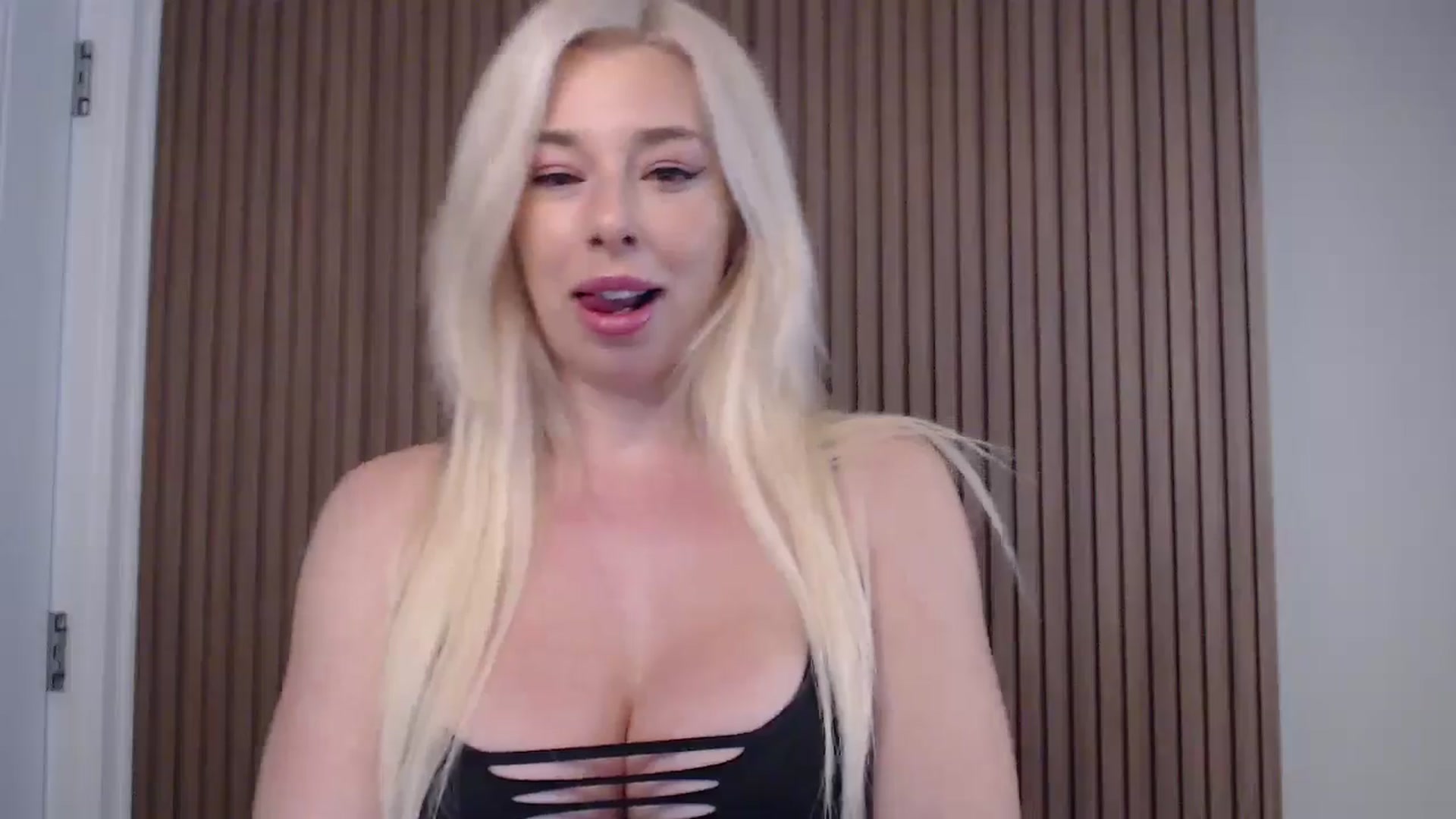 Gallery image thumbnail from Riley_Parks's myfreecams stream on, 02/01/2025, 10:47 image 14 of 20