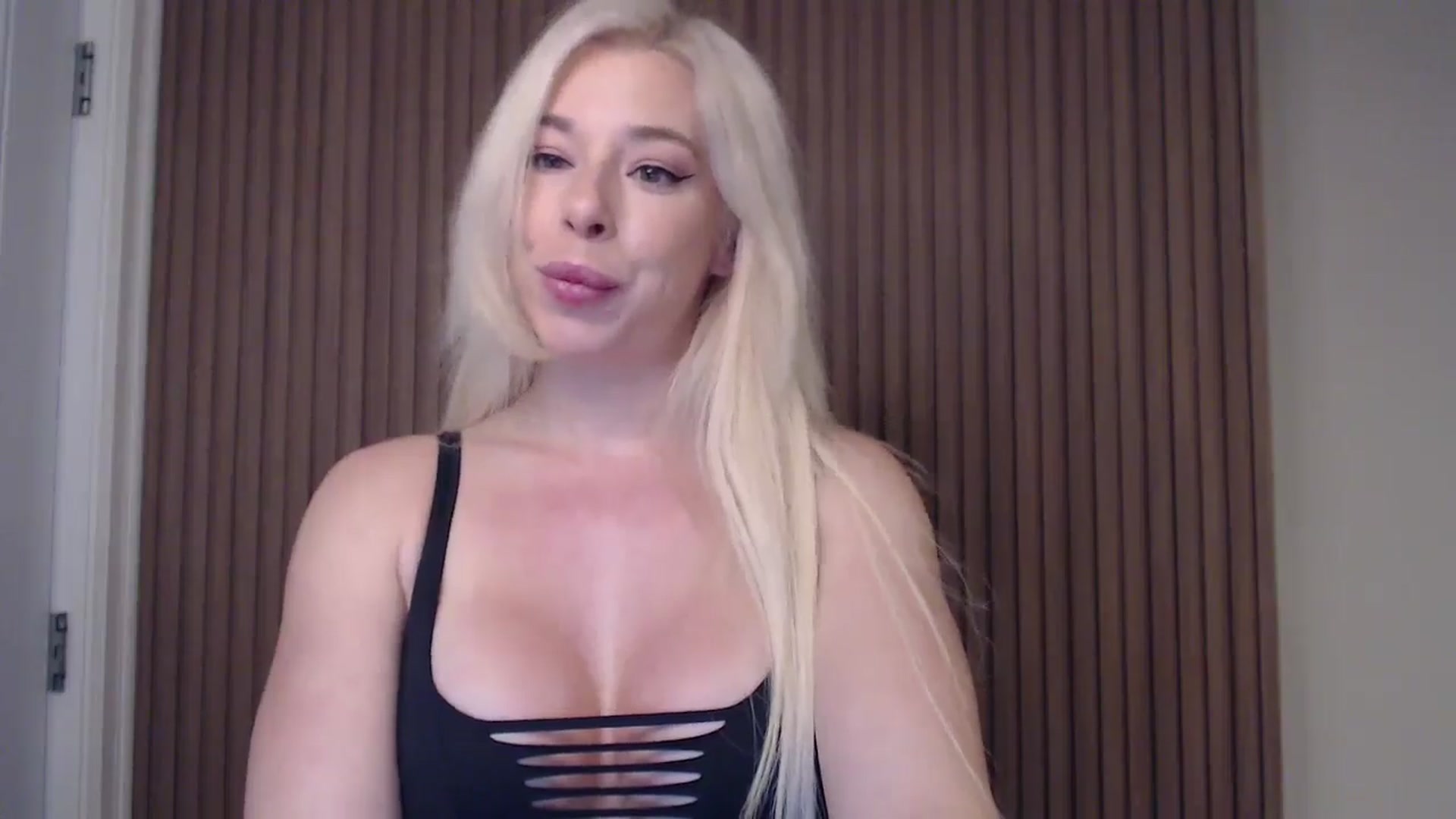 Gallery image thumbnail from Riley_Parks's myfreecams stream on, 02/01/2025, 10:47 image 3 of 20