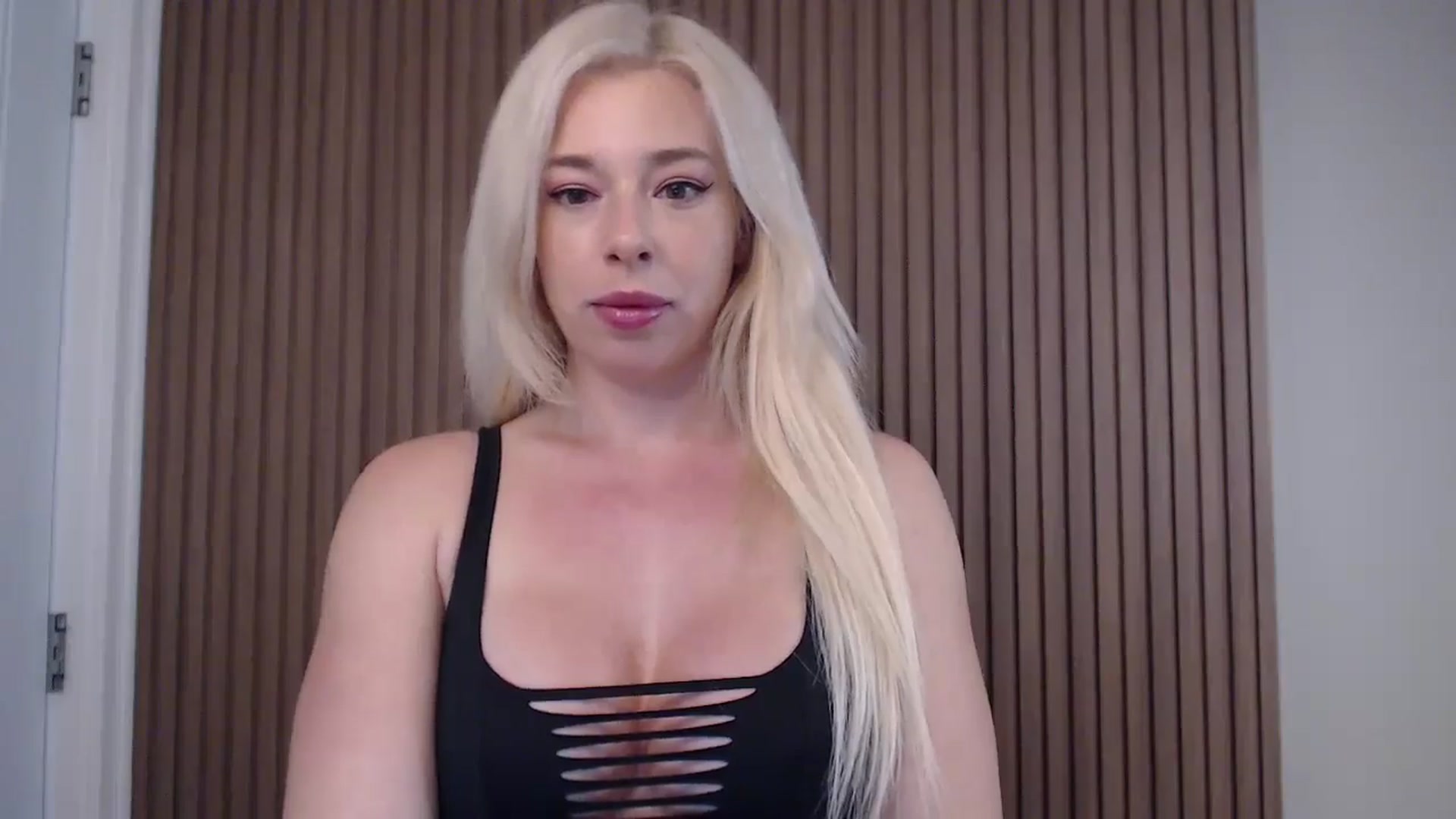 Gallery image thumbnail from Riley_Parks's myfreecams stream on, 02/01/2025, 10:47 image 7 of 20