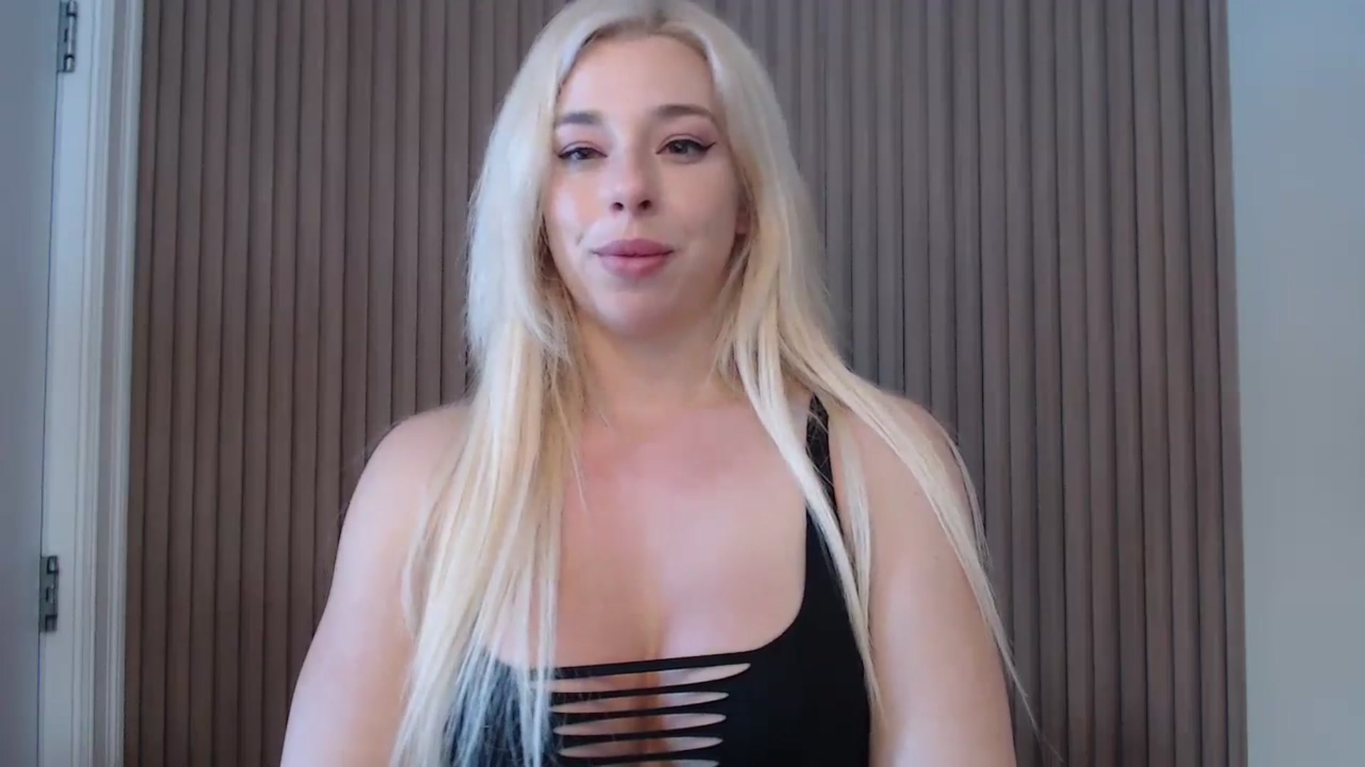 Gallery image thumbnail from Riley_Parks's myfreecams stream on, 02/01/2025, 14:11 image 3 of 20