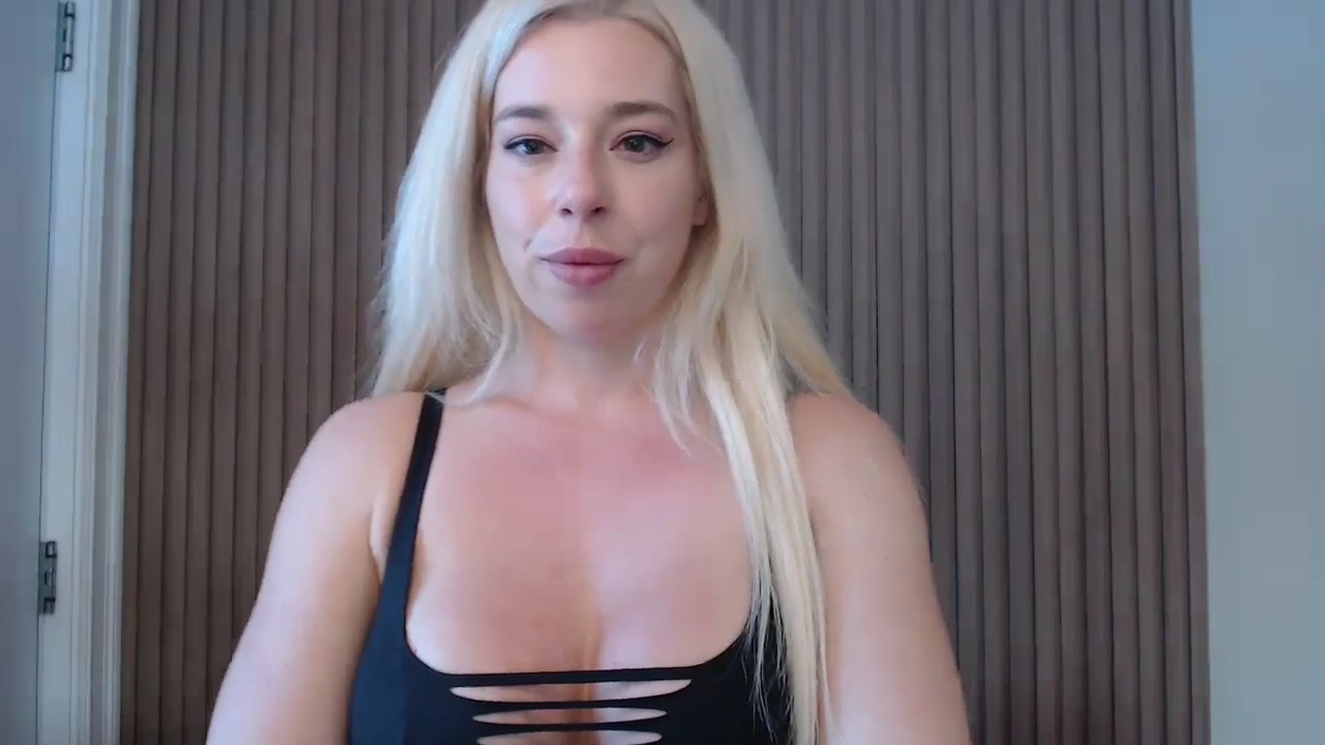 Gallery image thumbnail from Riley_Parks's myfreecams stream on, 02/01/2025, 14:11 image 6 of 20