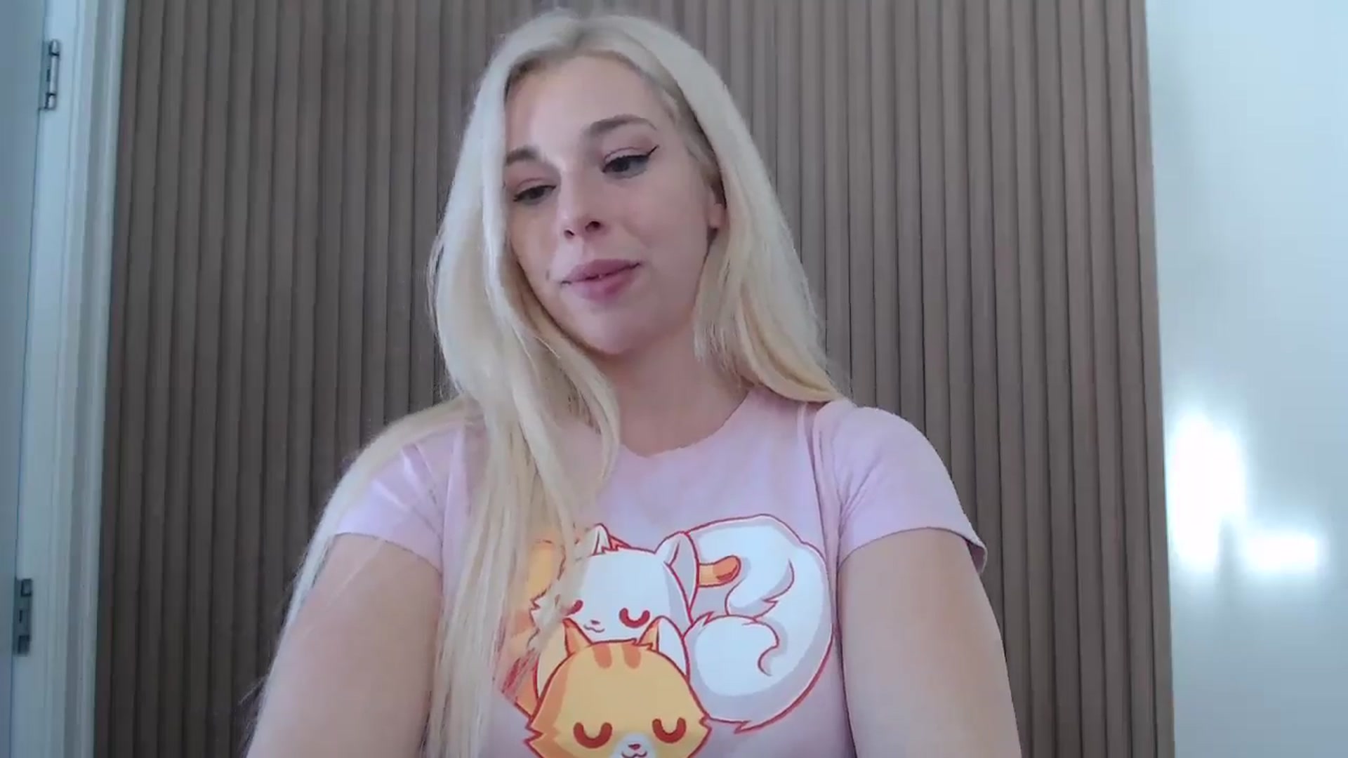 Gallery image thumbnail from Riley_Parks's myfreecams stream on, 02/01/2025, 17:00 image 18 of 20