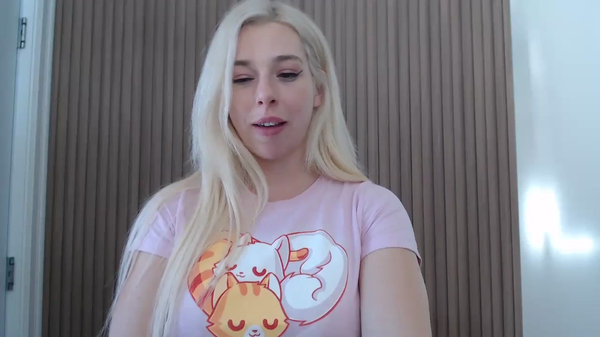 Gallery image thumbnail from Riley_Parks's myfreecams stream on, 02/01/2025, 17:00 image 19 of 20