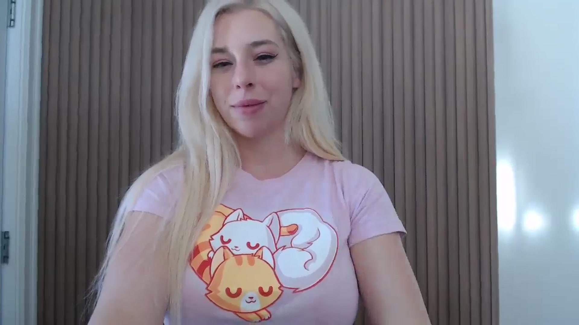 Gallery image thumbnail from Riley_Parks's myfreecams stream on, 02/01/2025, 17:00 image 16 of 20