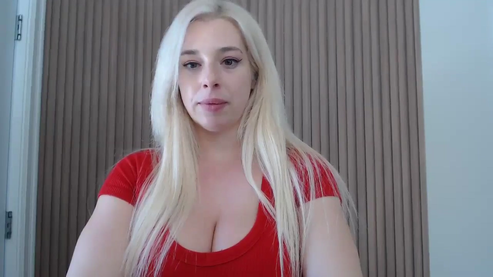 Gallery image thumbnail from Riley_Parks's myfreecams stream on, 02/01/2025, 19:32 image 3 of 20