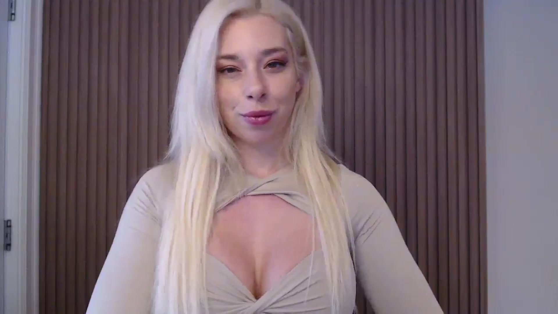 Gallery image thumbnail from Riley_Parks's myfreecams stream on, 02/02/2025, 12:44 image 14 of 20