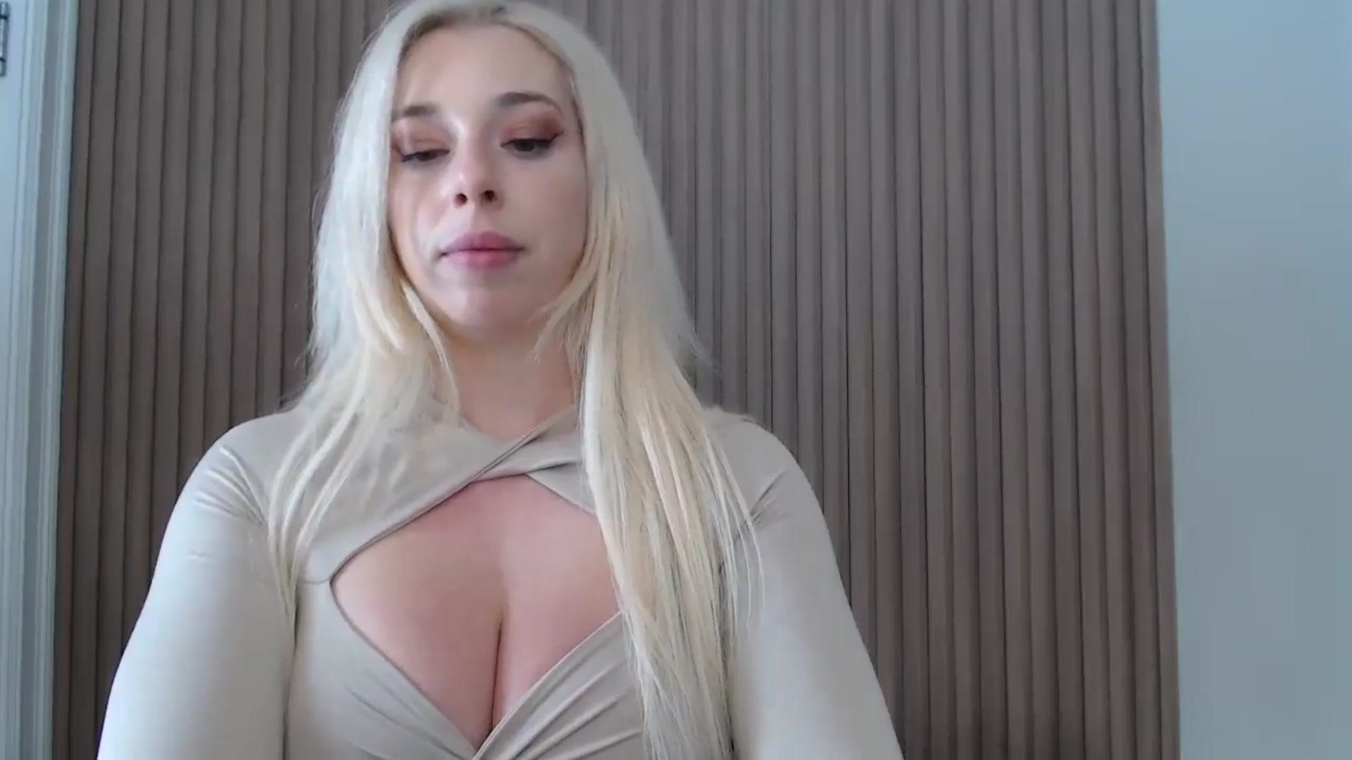 Gallery image thumbnail from Riley_Parks's myfreecams stream on, 02/02/2025, 15:55 image 5 of 20
