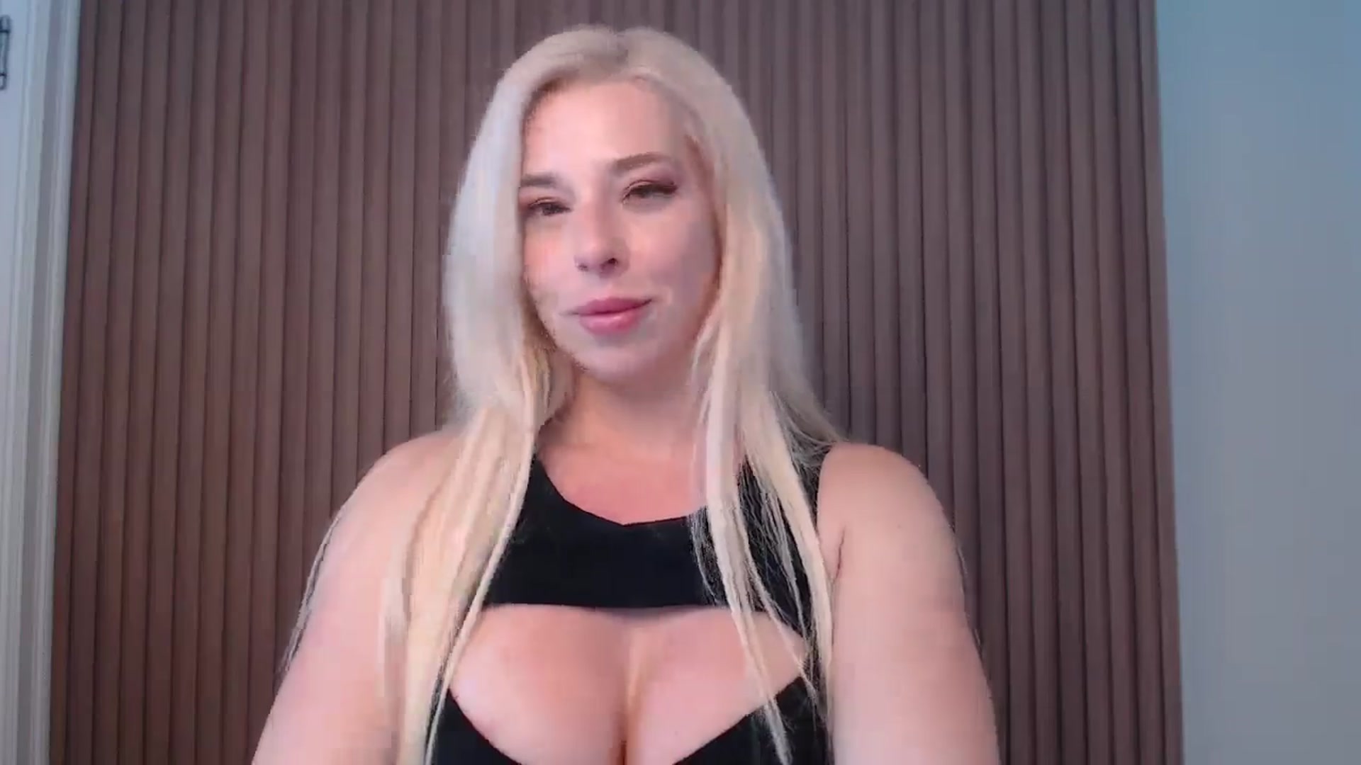 Gallery image thumbnail from Riley_Parks's myfreecams stream on, 02/02/2025, 20:56 image 12 of 20
