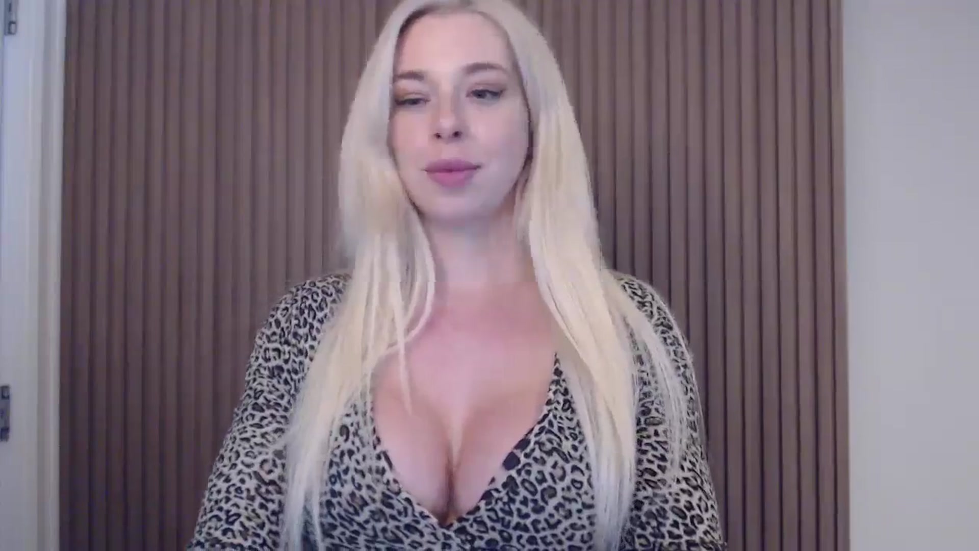 Gallery image thumbnail from Riley_Parks's myfreecams stream on, 02/04/2025, 22:49 image 20 of 20
