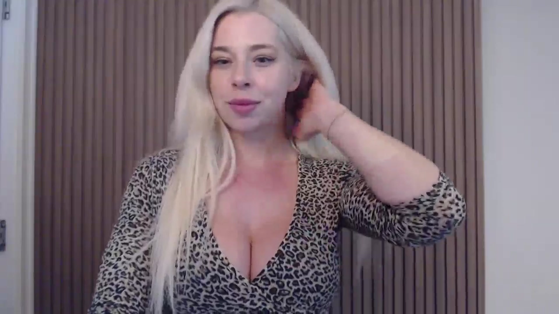 Gallery image thumbnail from Riley_Parks's myfreecams stream on, 02/04/2025, 22:49 image 19 of 20