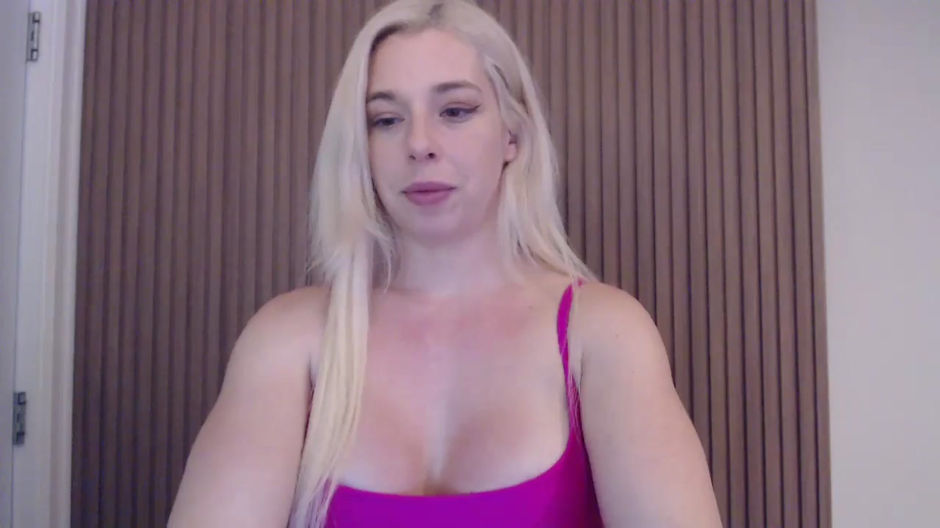 Gallery image thumbnail from Riley_Parks's myfreecams stream on, 02/05/2025, 23:30 image 6 of 20